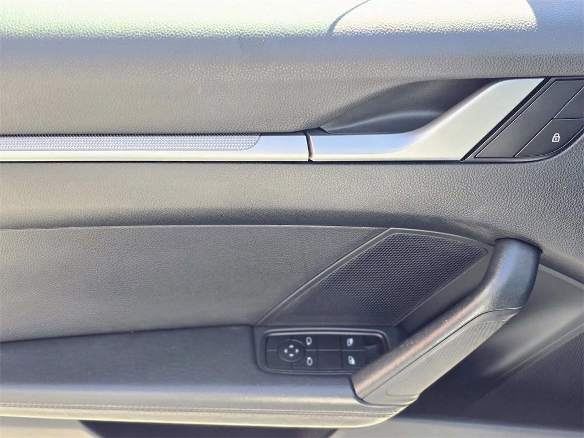 mph009_3878856152_ea38029ac161a7819b4ad6a3f8aede4b_e154a585c6