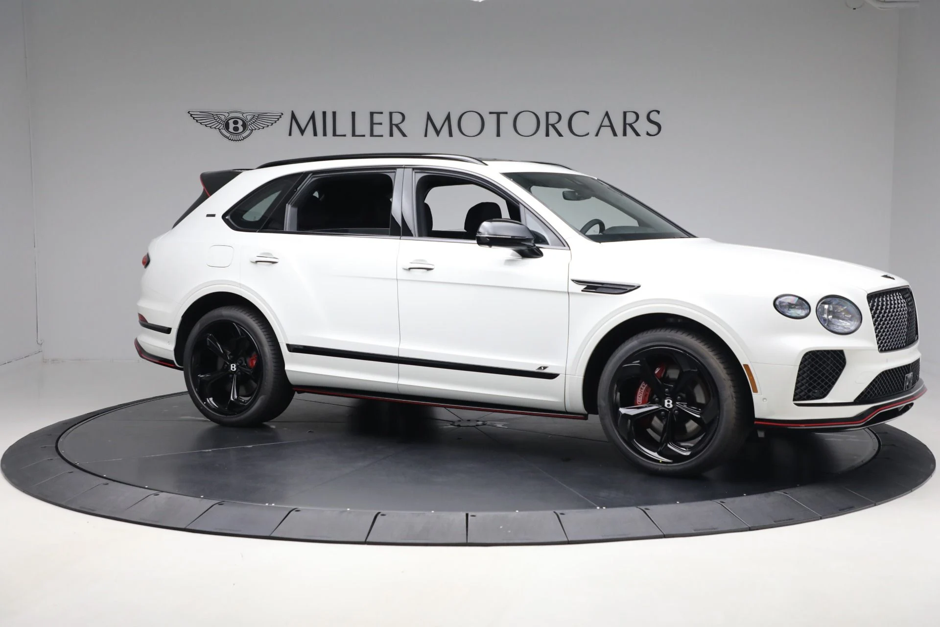 mph009_3880285241_New_2025_Bentley_Bentayga_S_Black_Edition_e08d0145aa