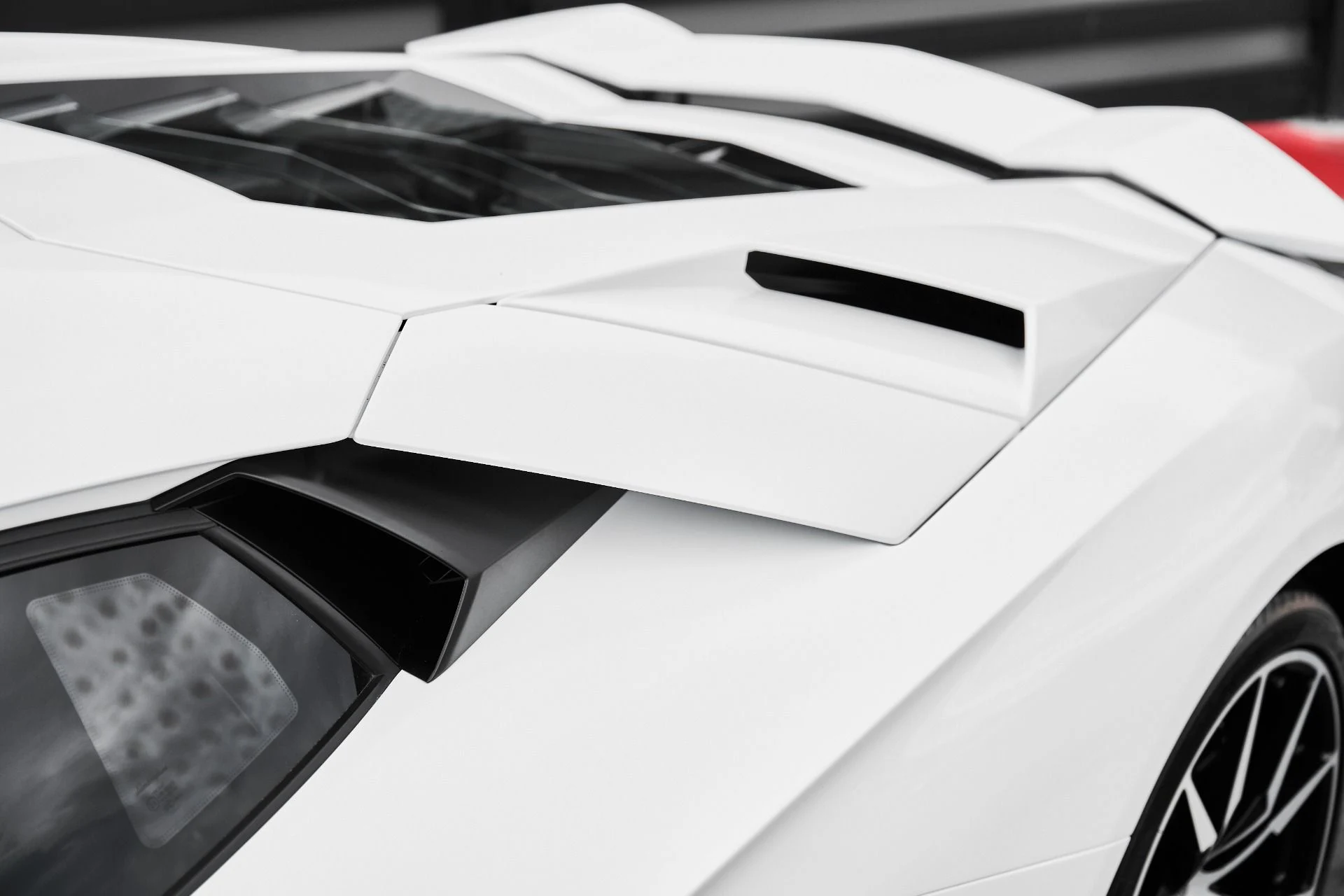 mph009_3881498259_Used_2018_Lamborghini_Aventador_S_Base_1775006802_03e1f63076