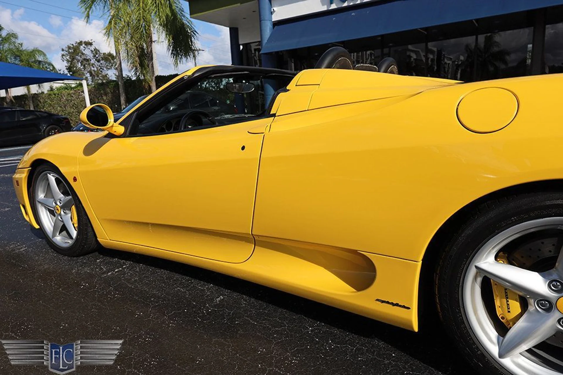 mph009_3882881422_used_2003_ferrari_360_2drconvertiblespider_6305_22963319_10_1024_6b58b94bb0