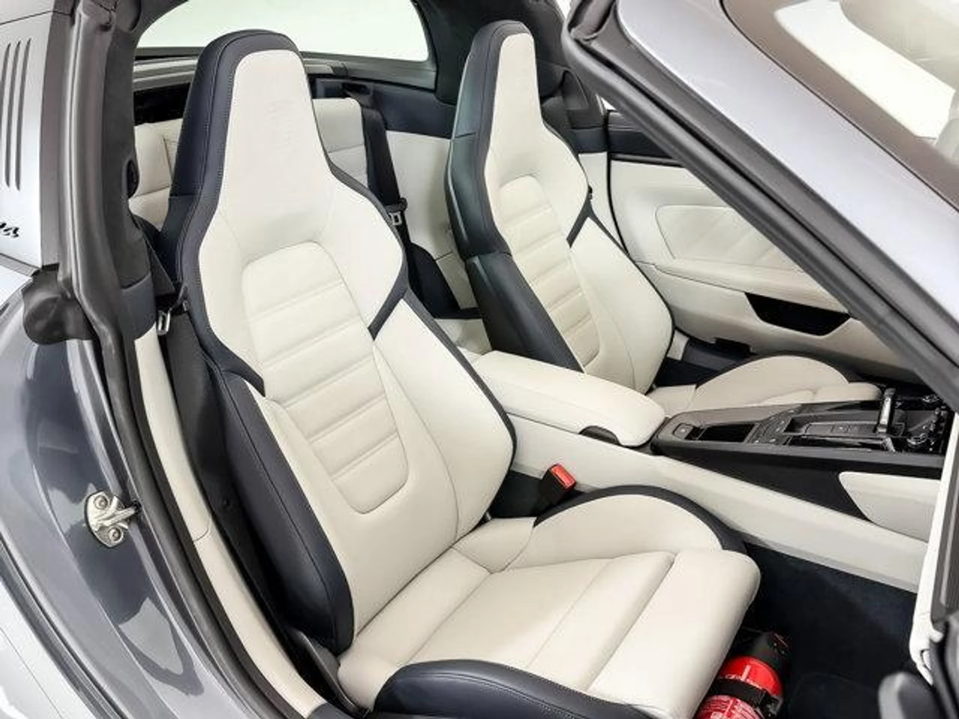 mph009_388556292_JC_Ob_Tcagfesf_M_Yq_LR_niwj3d2s_50498afc5e