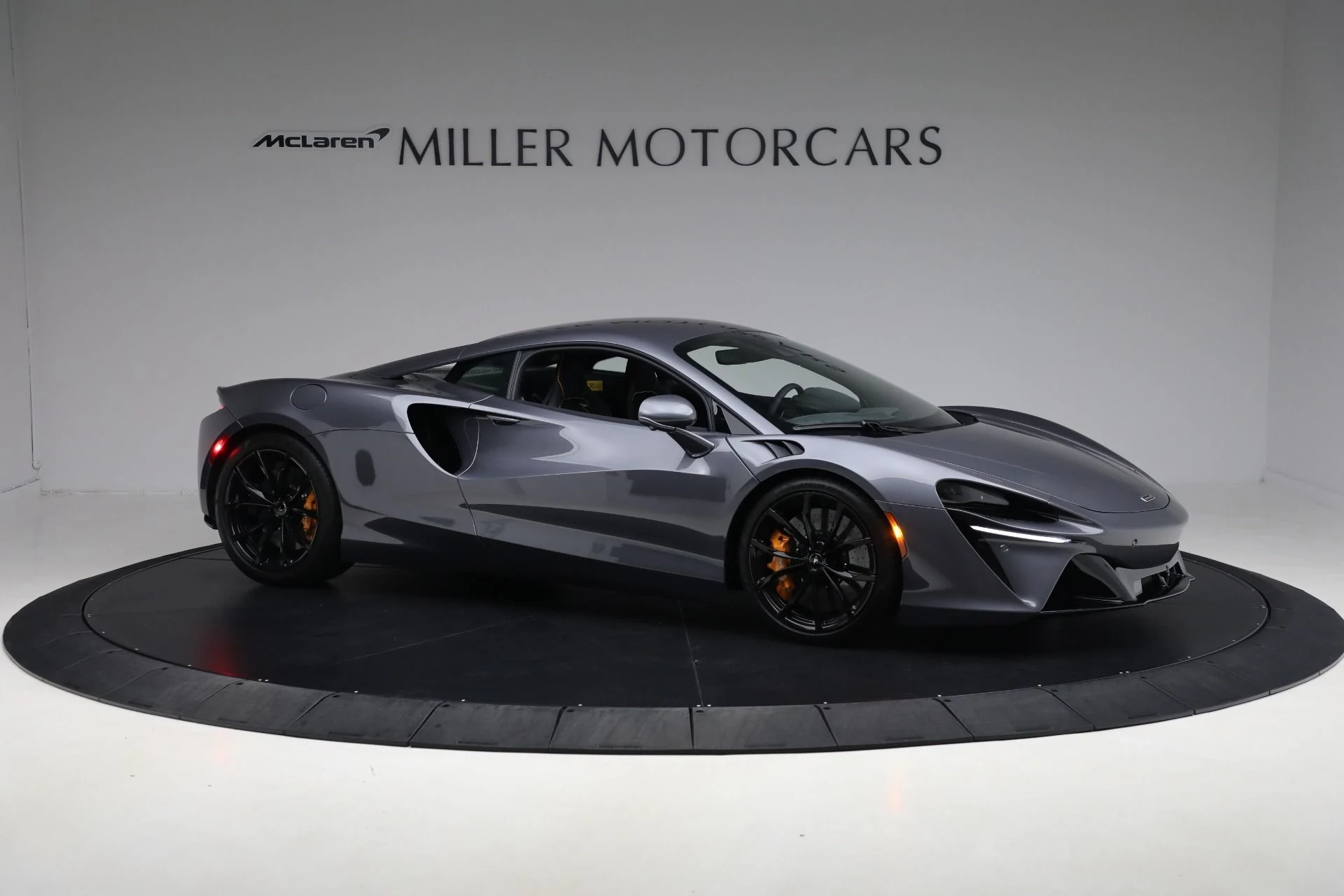 mph009_3888930982_New_2024_Mc_Laren_Artura_Performance_2242e2166a
