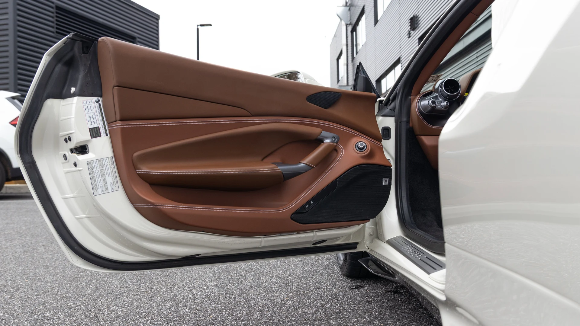 mph009_3896759380_fa1494c064d1476aa4322f1e4ad66fc2_bc0b6d25f8