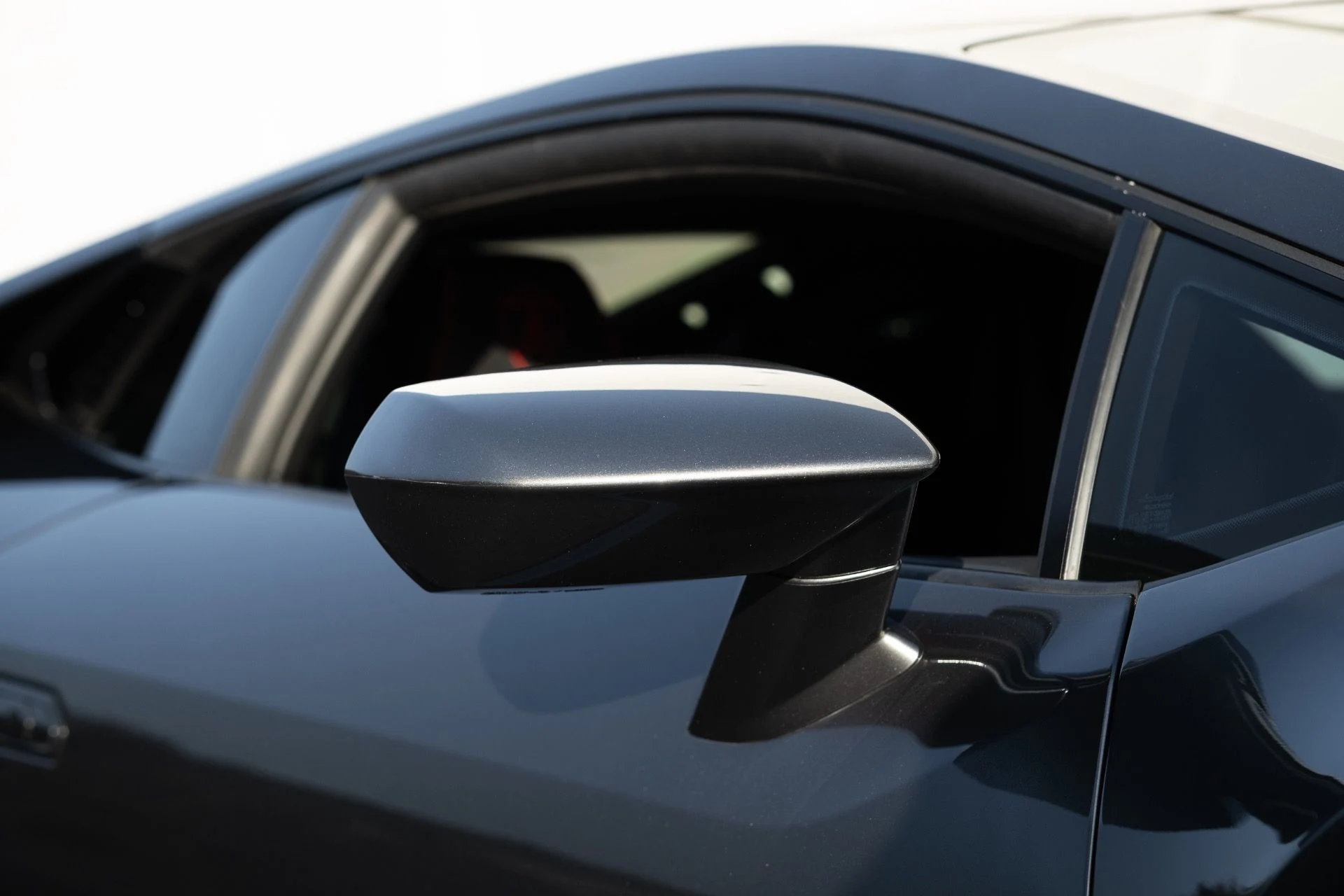 mph009_3909972667_Used_2020_Lamborghini_Huracan_EVO_1769630384_c74fb69bfb