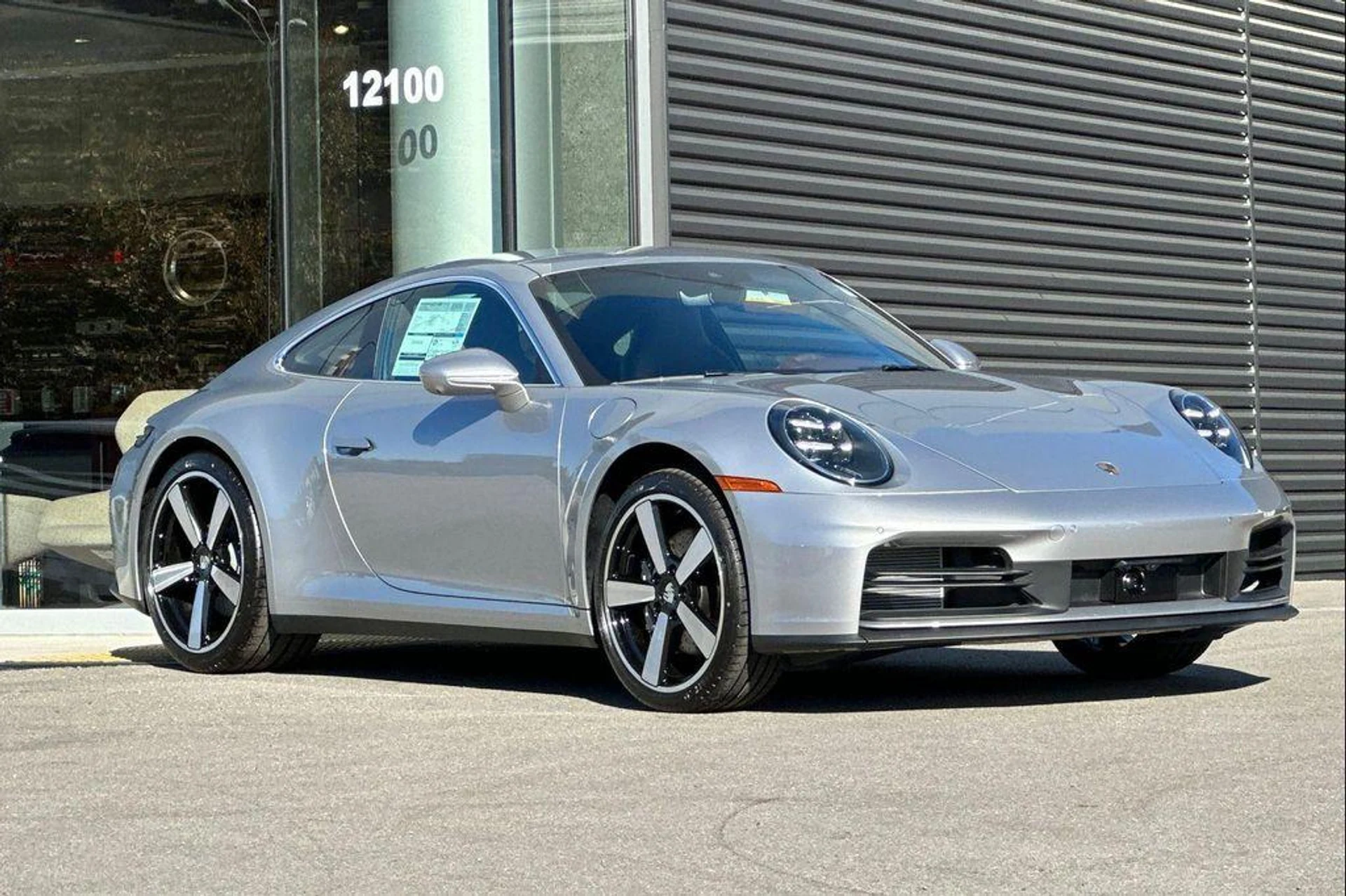 mph009_391902590_J1b5j6_R7hqs_R_At_T_Esd_W2_PAGM_u_E_a234784ce8