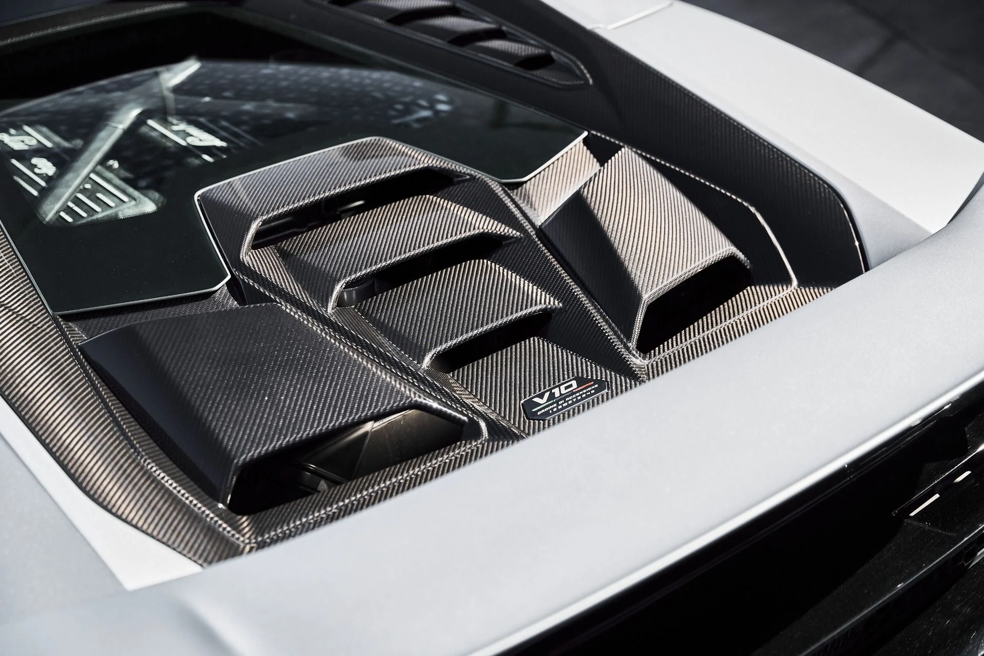 mph009_3921845401_Used_2023_Lamborghini_Huracan_Tecnica_Base_1777013652_1a56f47a8a