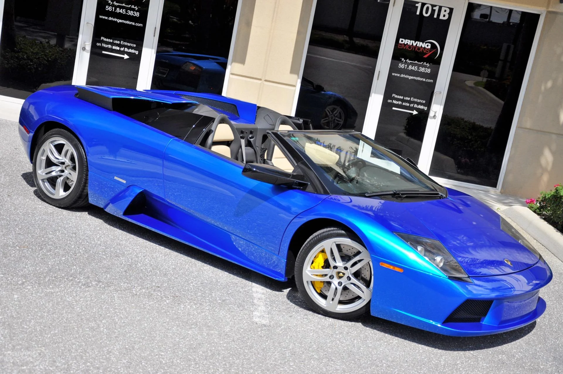 mph009_3924295249_325_p10_l_a0996509ae