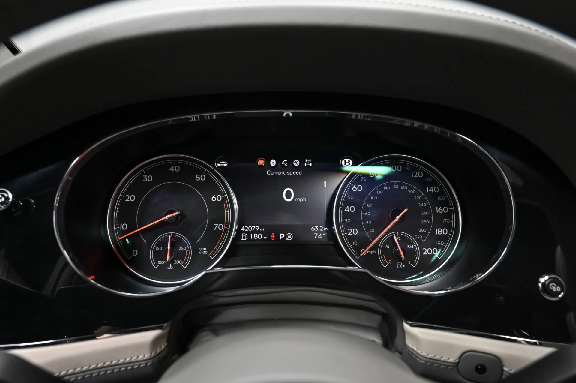 mph009_3933709229_Used_2018_Bentley_Bentayga_Mulliner_1757623684_aec62cdad5