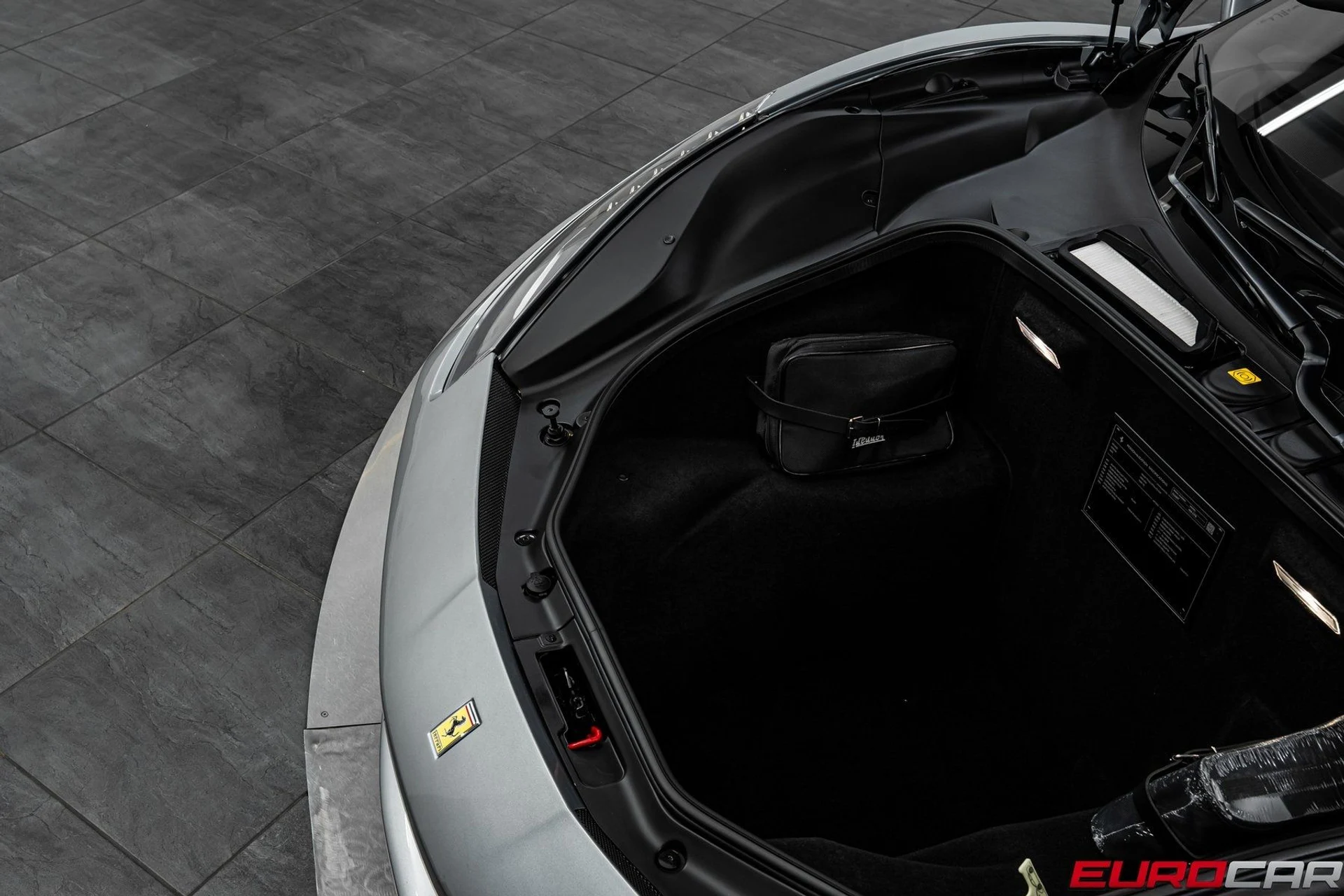 mph009_3935509576_image_10_64844b26ae