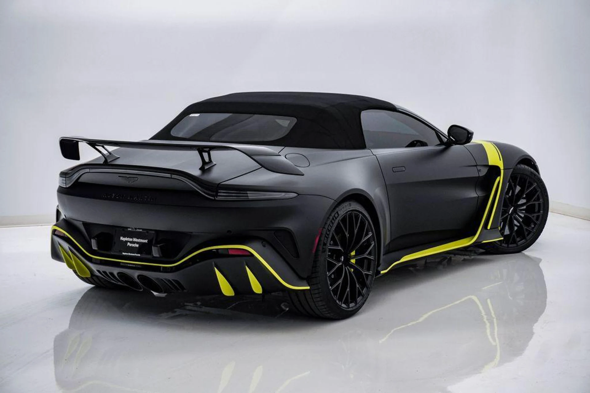 mph009_3947883411_Gh_Sf_ZZ_06v4_Wn_M_Ulf_Dt76_YY_Pc_B_Mg_d196201855