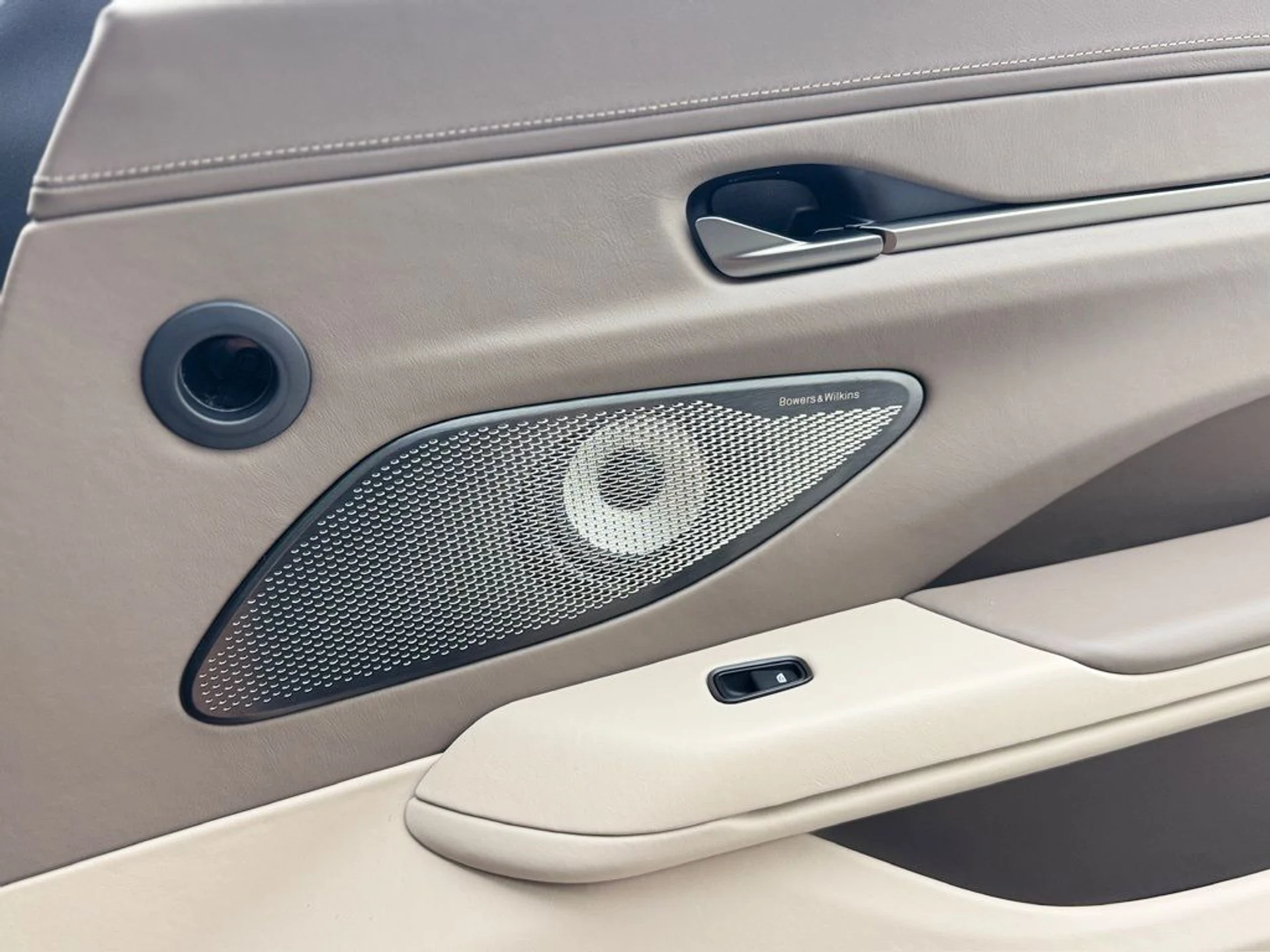 mph009_3950125514_xq1jrxv4zu2jjeiyqo3zzrpvq0bm_4e573e3e92