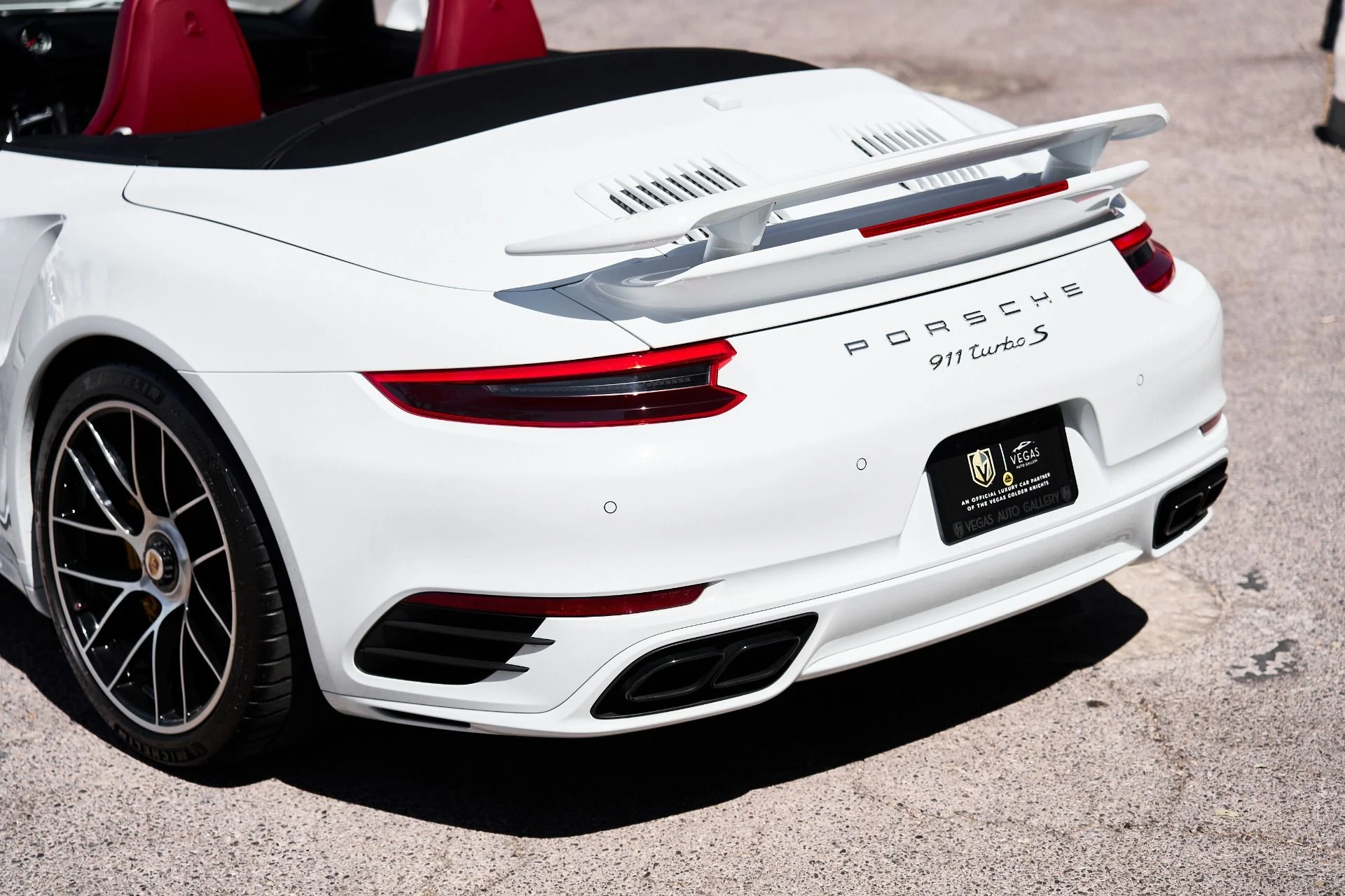 mph009_3951102977_Used_2019_Porsche_911_Turbo_S_1755714959_0bb5cb69e8