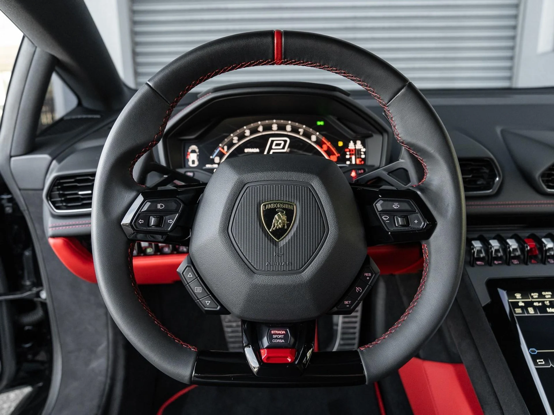 mph009_3954838402_Used_2024_Lamborghini_Huracan_Tecnica_1766091967_a4322cb453