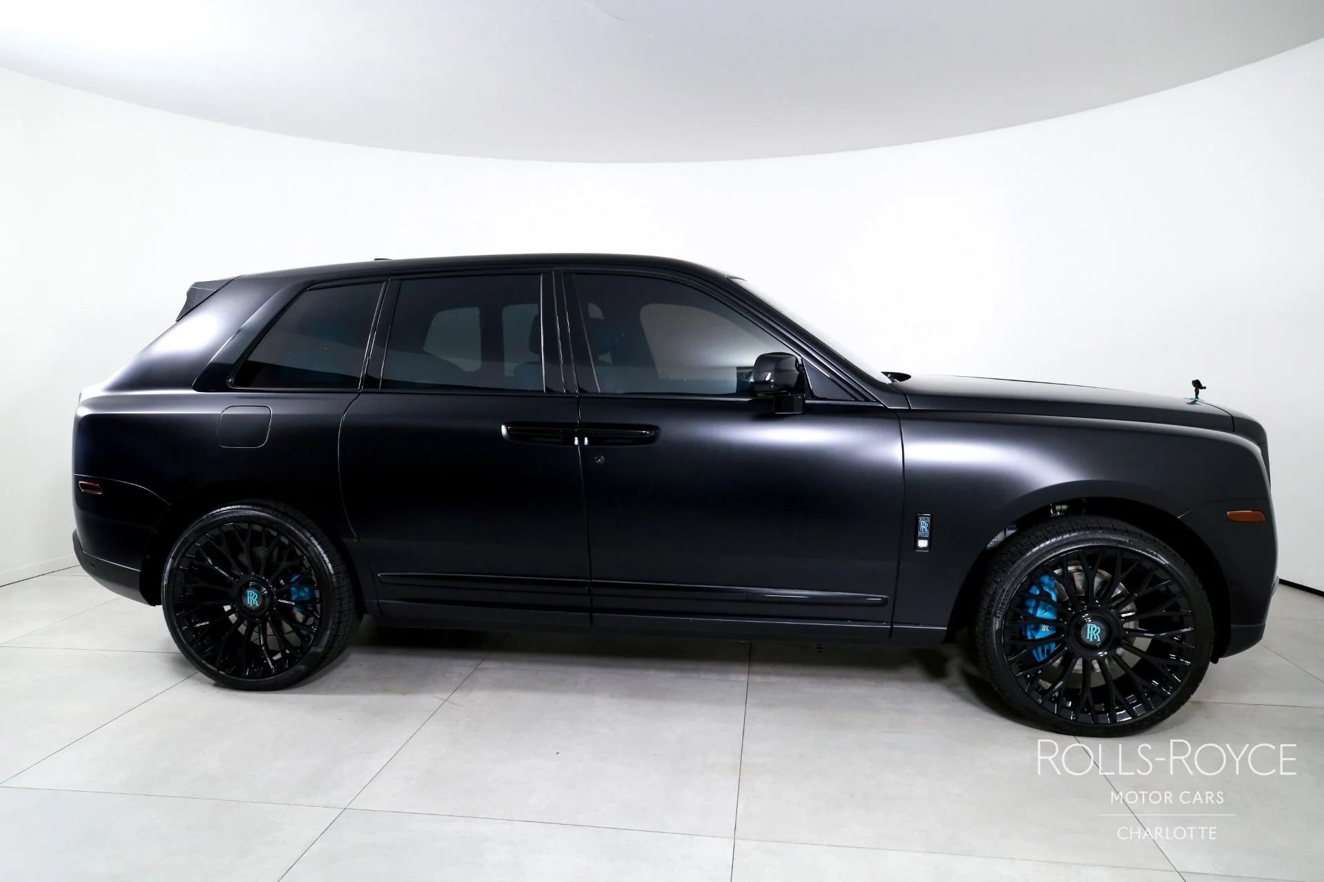 mph009_3962638201_Used_2024_Rolls_Royce_Cullinan_1789421269_efad57eb29