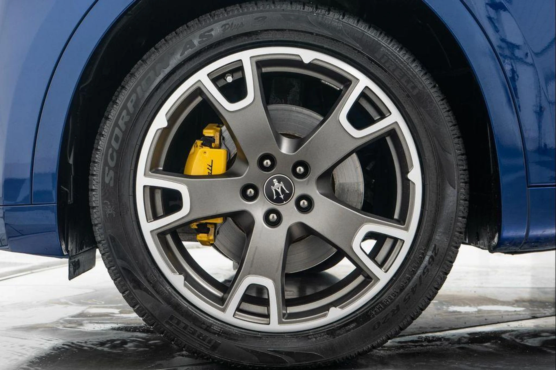 mph009_3963124421_q64_I_In_Er_W8_ZV_9r_Y_Vz_Uh_P_Mej1_Hr_Q_42c5bd4ecc