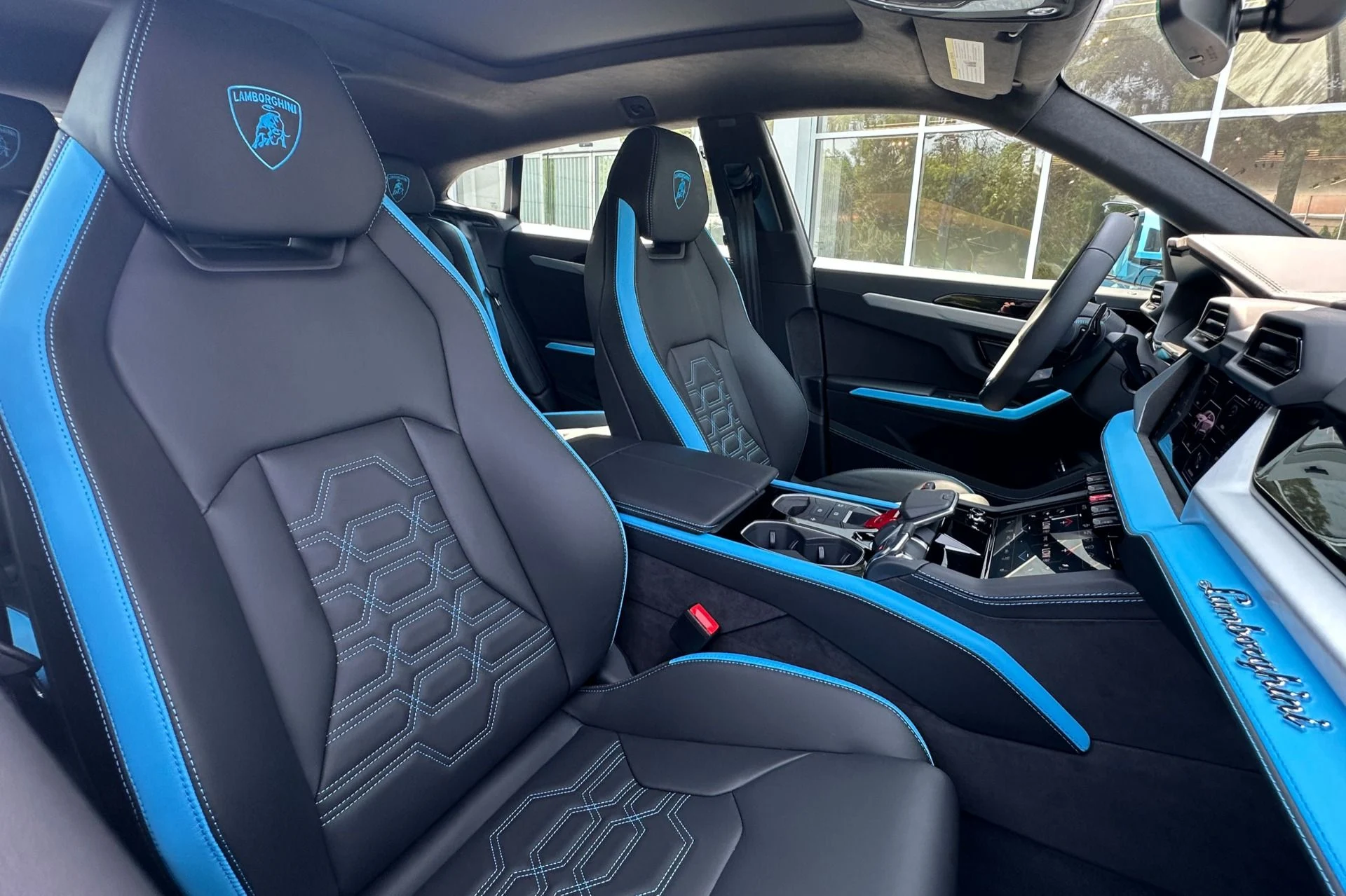 mph009_3972430517_New_2026_Lamborghini_Urus_SE_1782998768_1817fde0cb