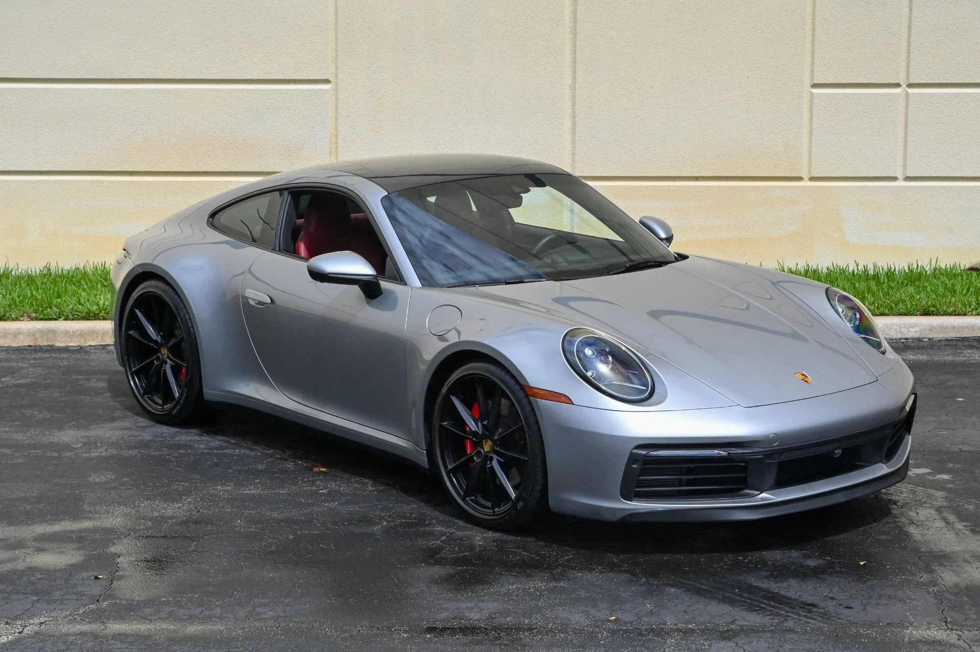 mph009_3973280363_Used_2021_Porsche_911_Carrera_S_1754403890_0a09607a92