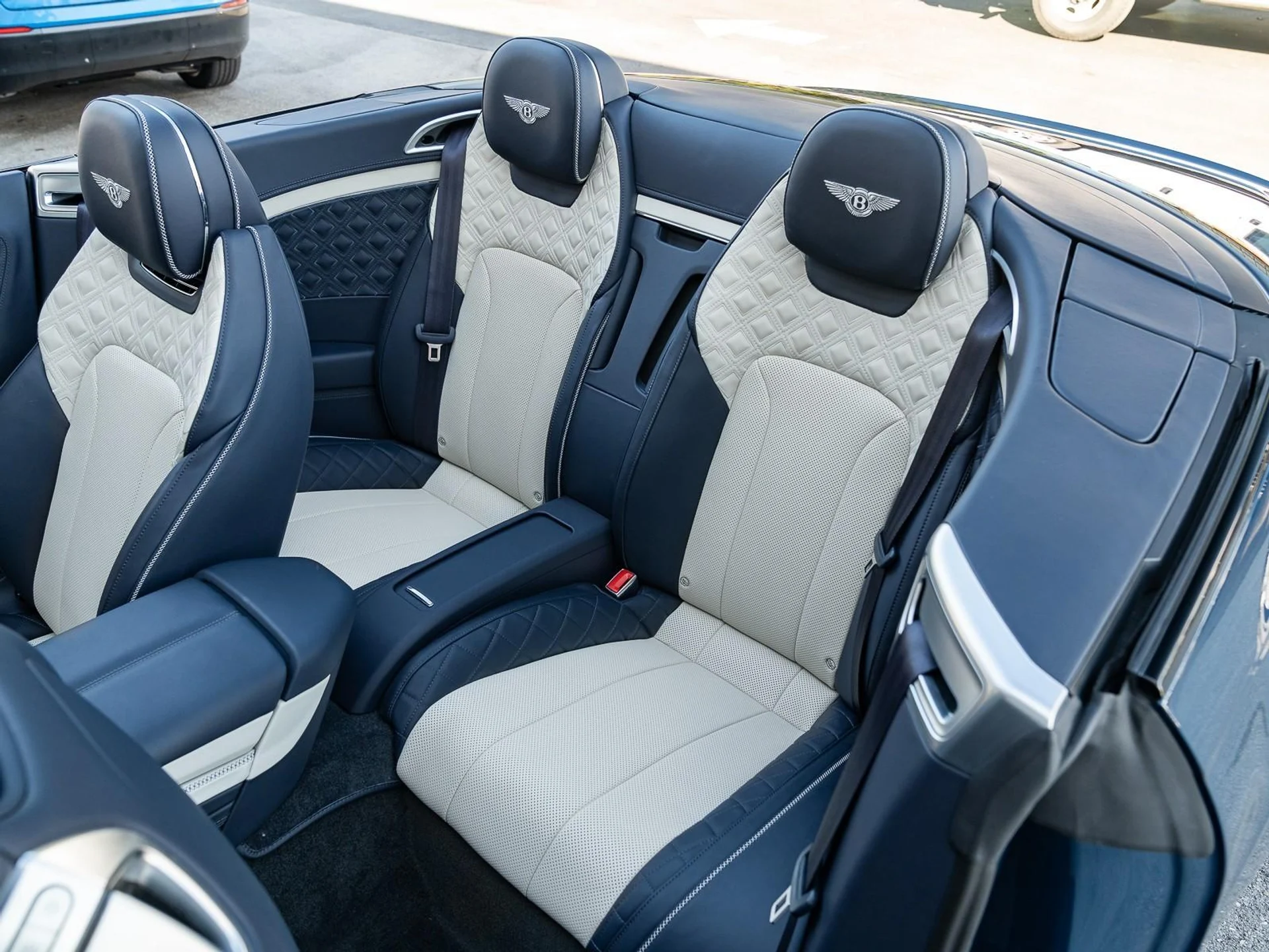 mph009_3976127832_Used_2022_Bentley_Continental_GT_V8_1764021955_cc9addc294
