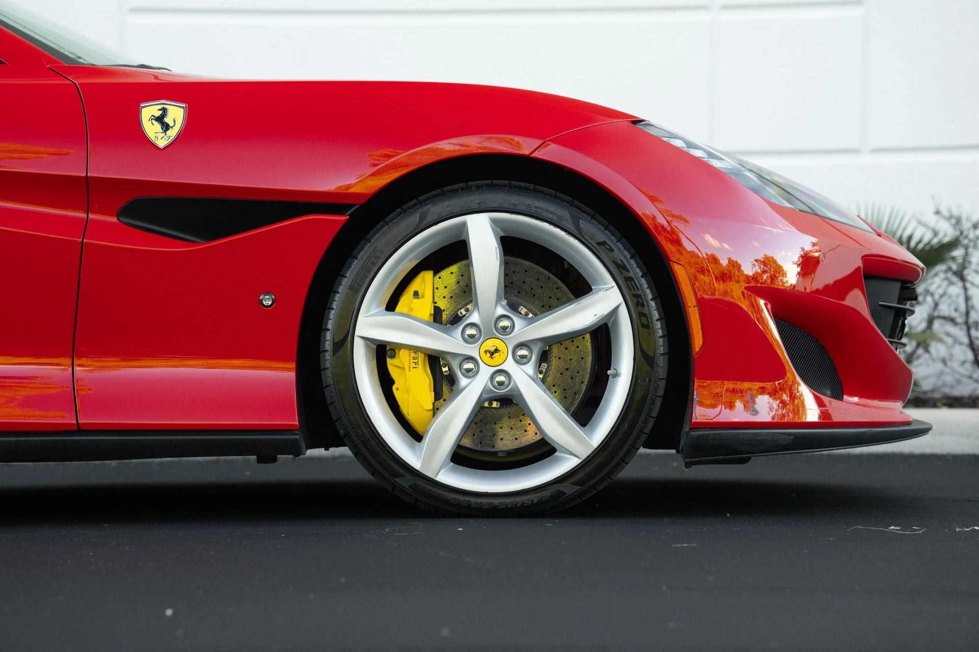 mph009_3977267608_Used_2020_Ferrari_Portofino_1760457229_8c49516e57