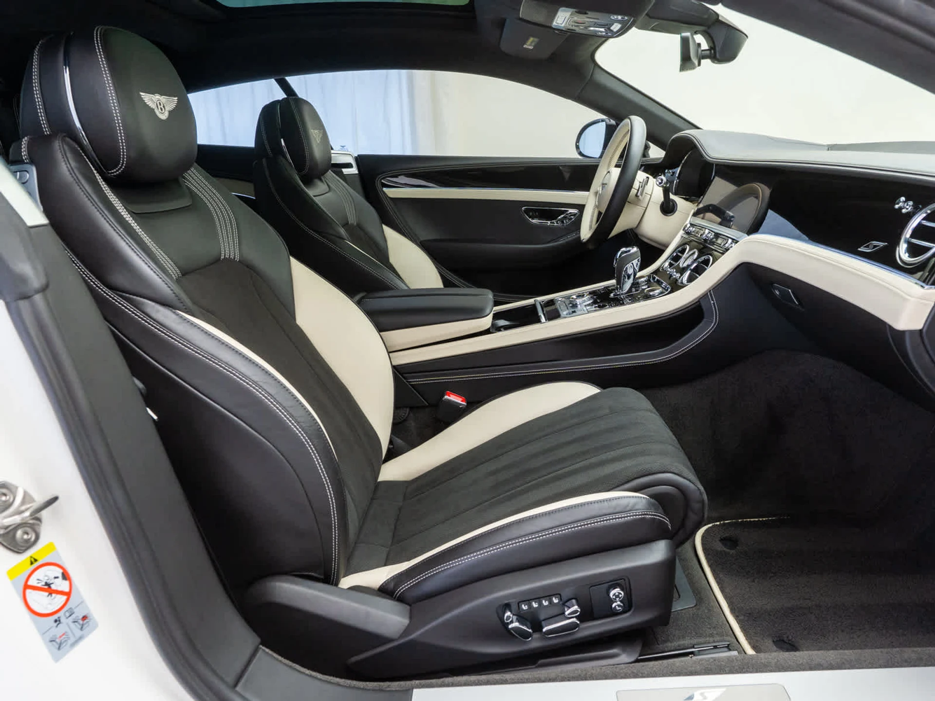 mph009_3989984072_aff38c93b9cff6cdb0241218ef848ccex_4a2dbab8af