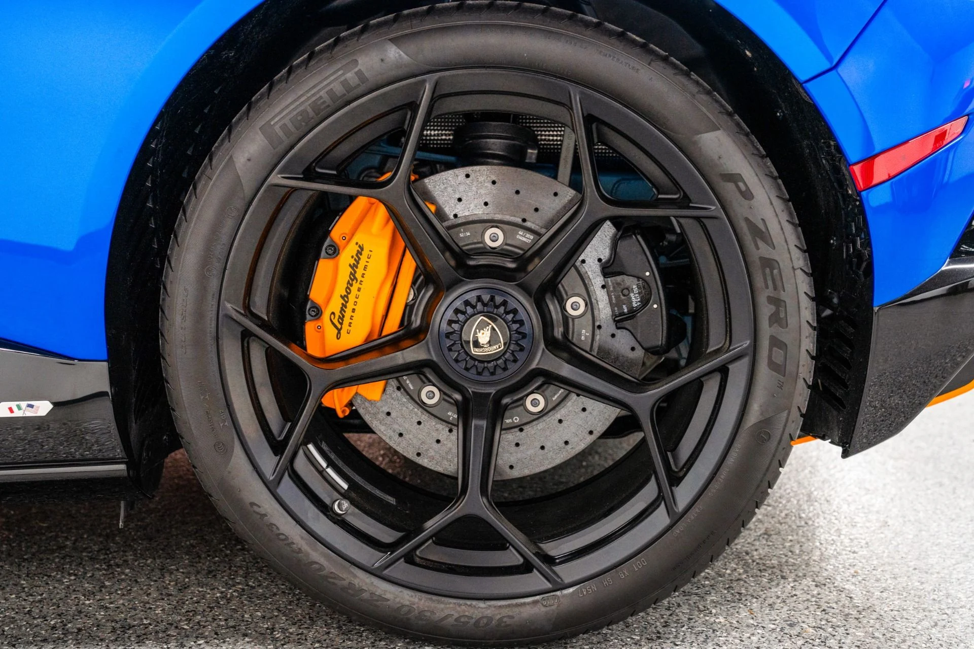 mph009_3991209141_Used_2020_Lamborghini_Huracan_EVO_GT_Celebration_Edition_One_of_36_Built_Squadra_Corse_Livery_1759328087_7f49bce928