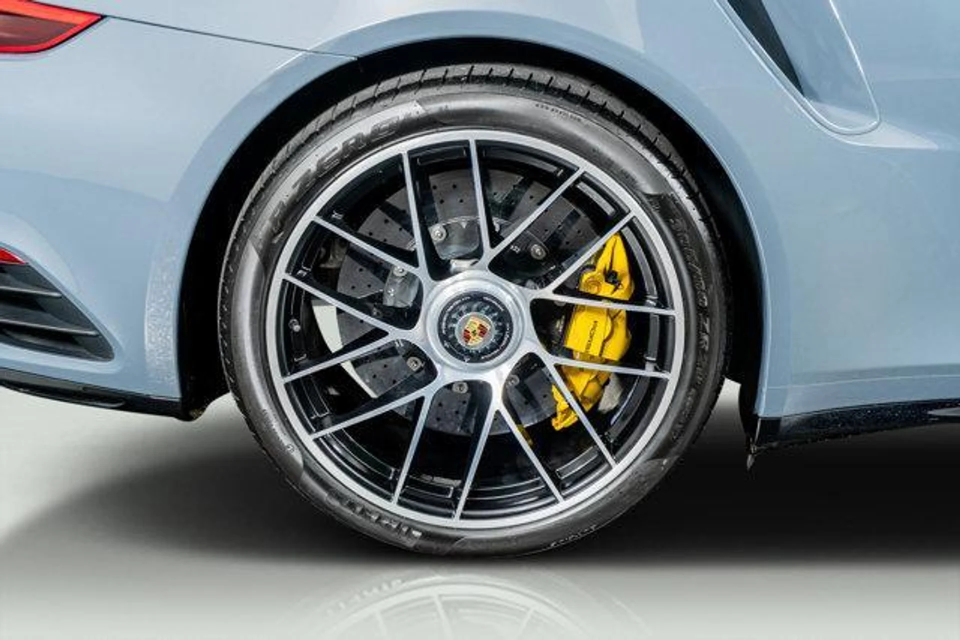 mph009_4011858045_2z_F_Lm_BL_Qs_v_Gt_UDT_9f3_O_Ga_Tg_Jo_1230f7fdca