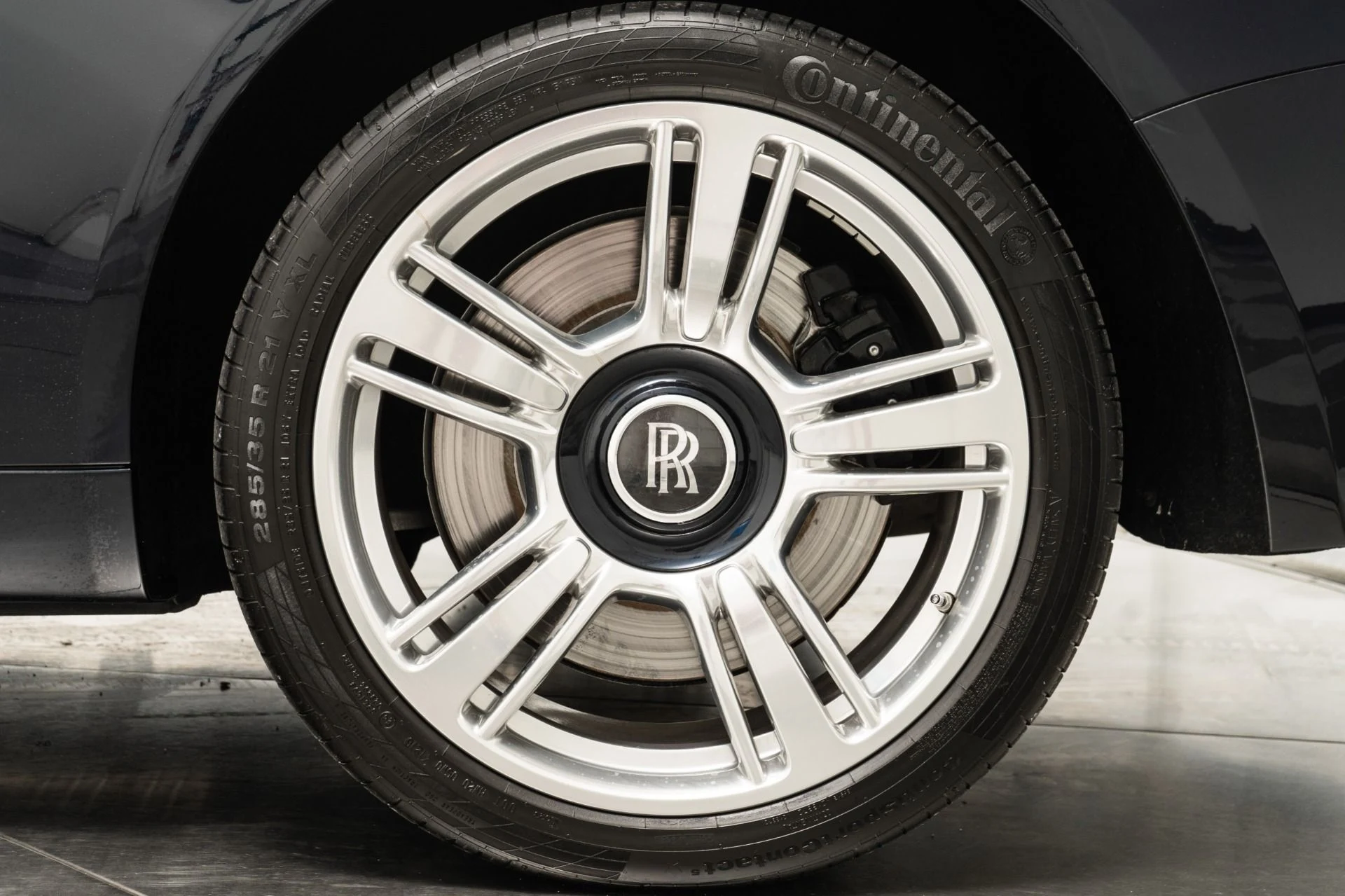 mph009_4015286470_Used_2015_Rolls_Royce_Wraith_1725388217_d247ffafac