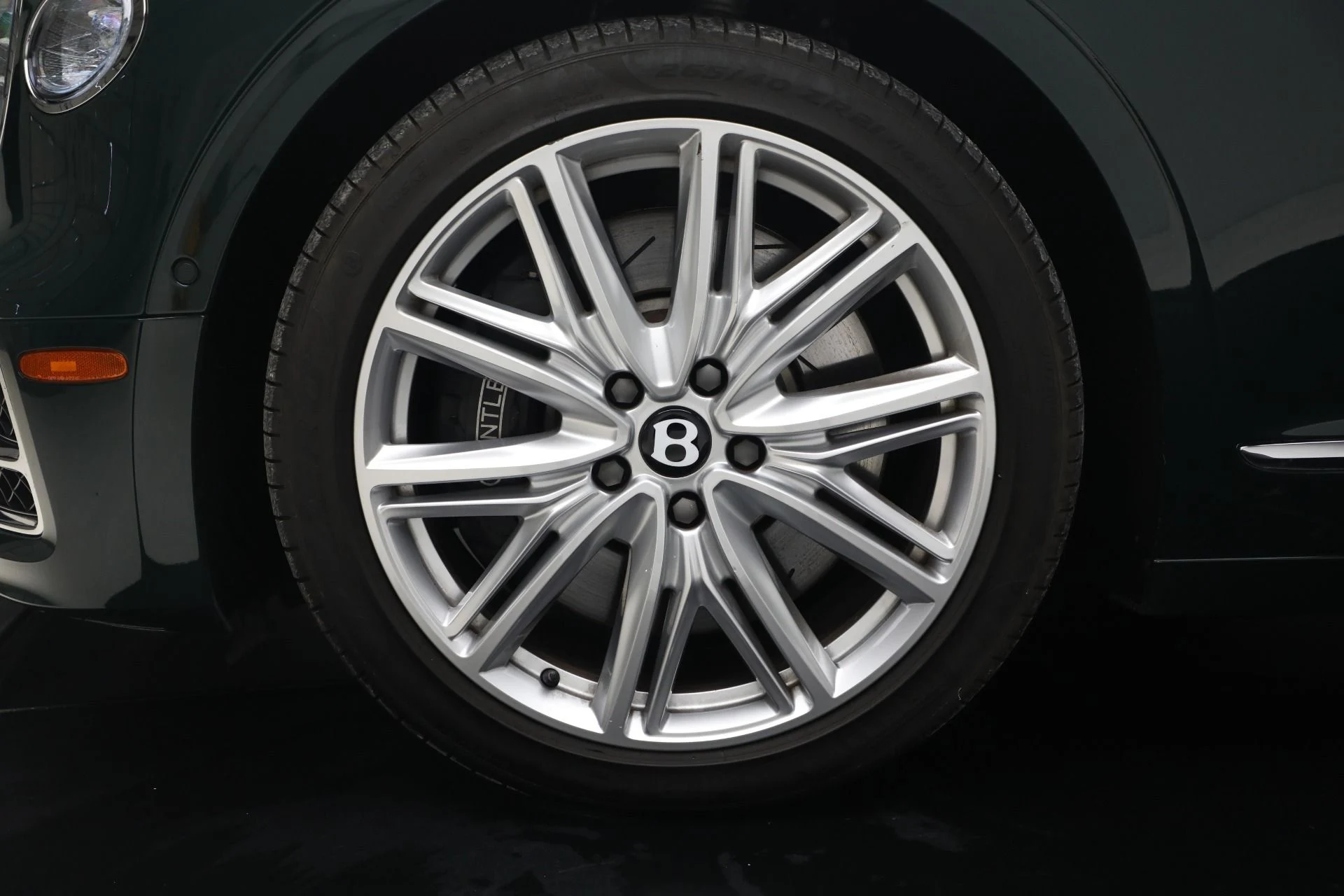 mph009_4015335794_Used_2023_Bentley_Flying_Spur_Hybrid_1770396023_40dbcf1633