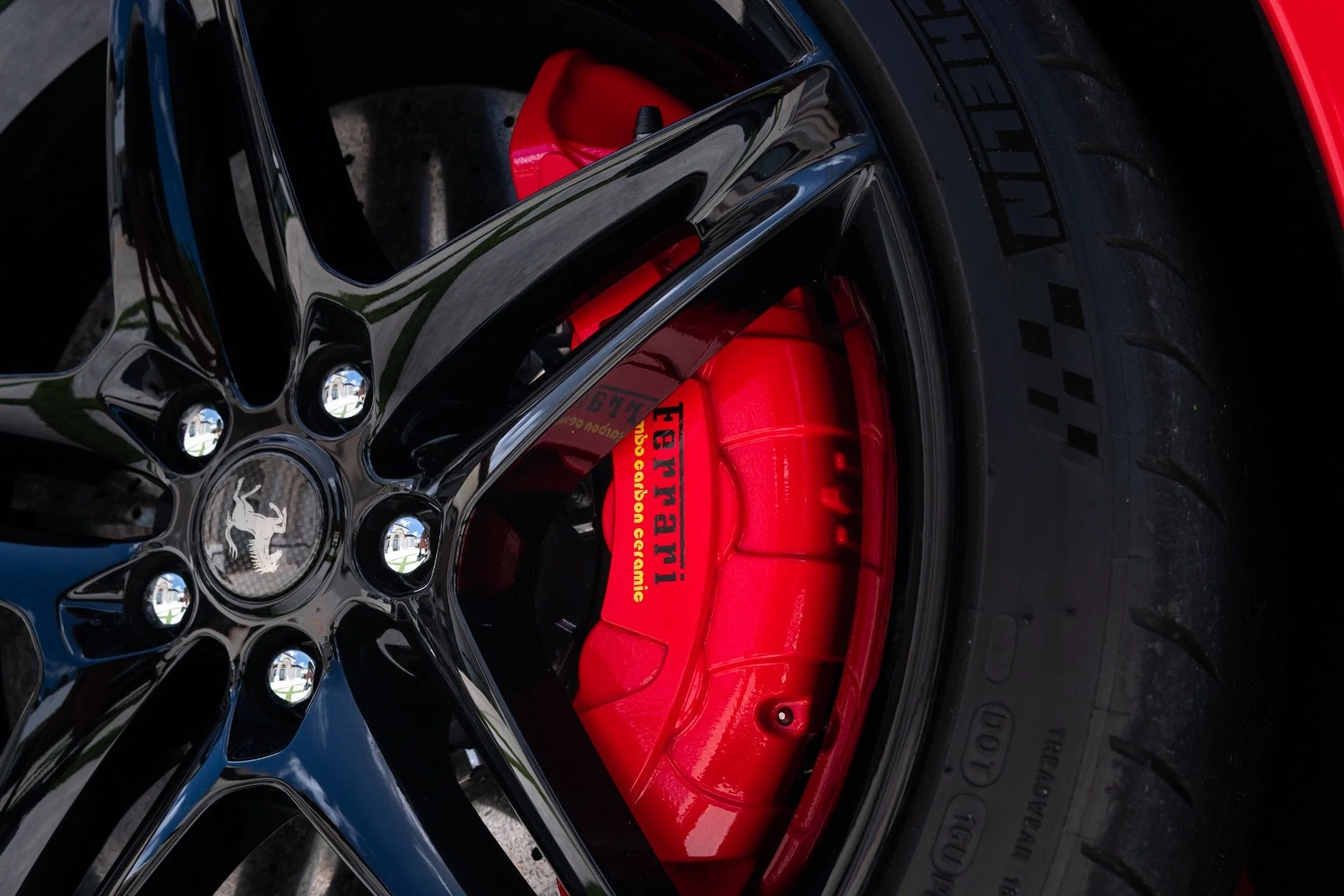 mph009_4016556809_Used_2025_Ferrari_SF_90_Spider_1779242361_68fc03b627