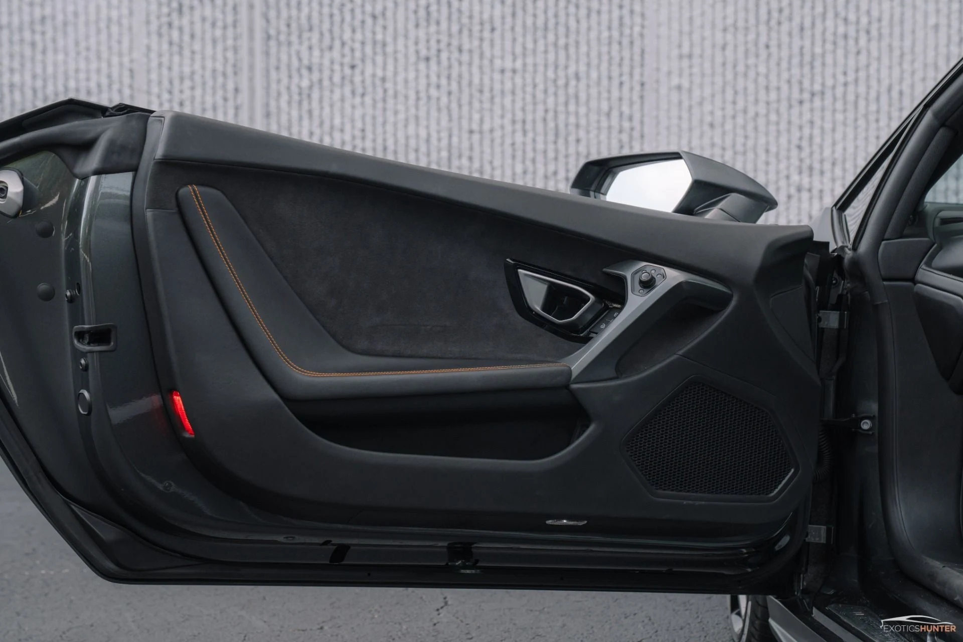 mph009_4025814786_Used_2015_Lamborghini_Huracan_LP_610_4_w_FULL_Stealth_PPF_1750434855_a182788681