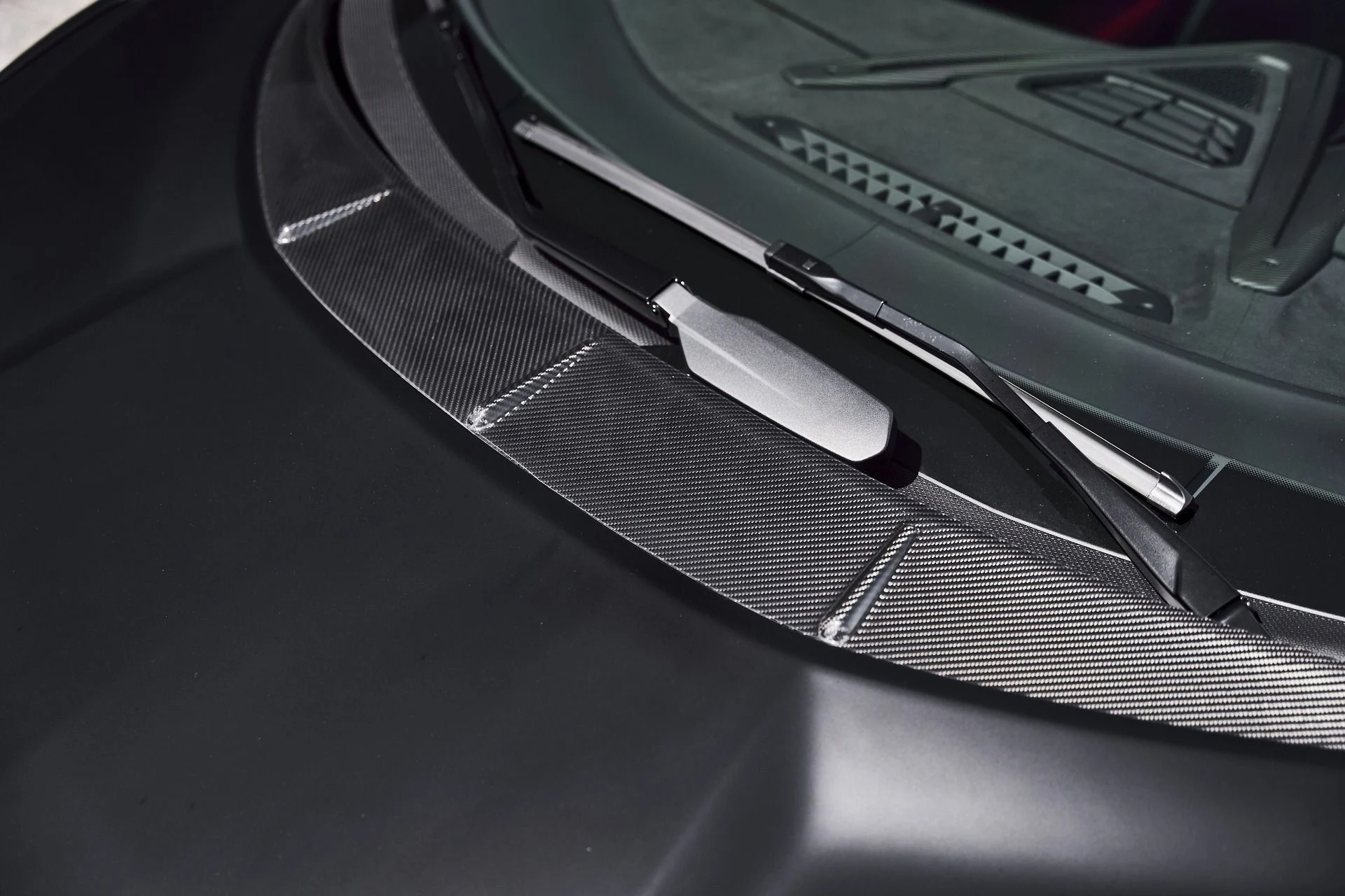 mph009_4032552382_Used_2025_Lamborghini_Revuelto_Base_1774300514_73923c55b4