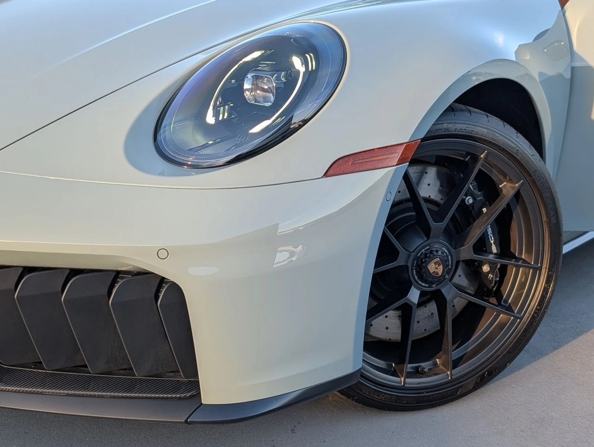 mph009_4036846104_eacb623e5c9757d9f286e0a7ff3b742f_52262240b9