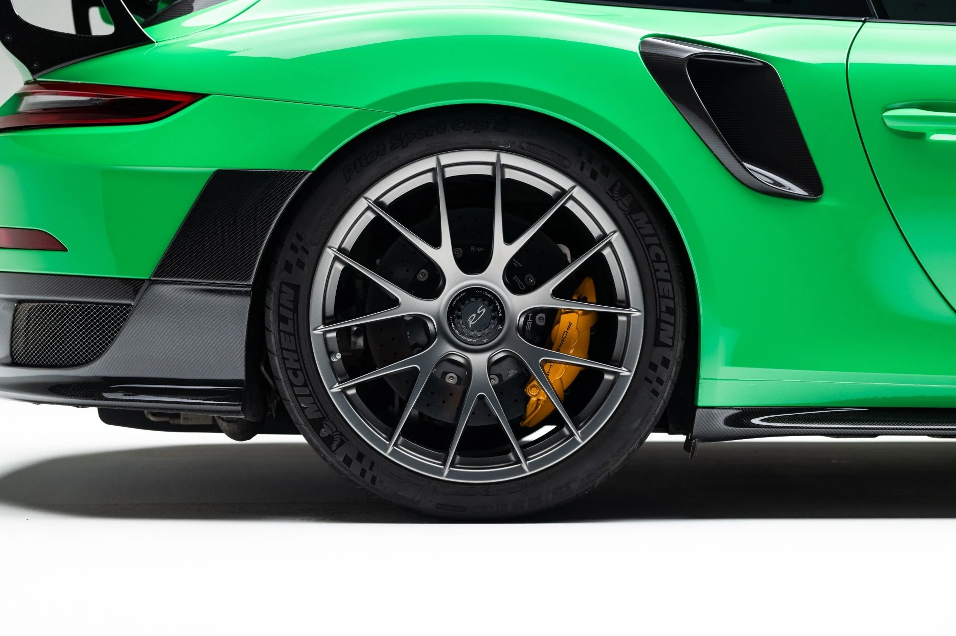 mph009_4037185484_12045_p10_l_5fb4af16d9