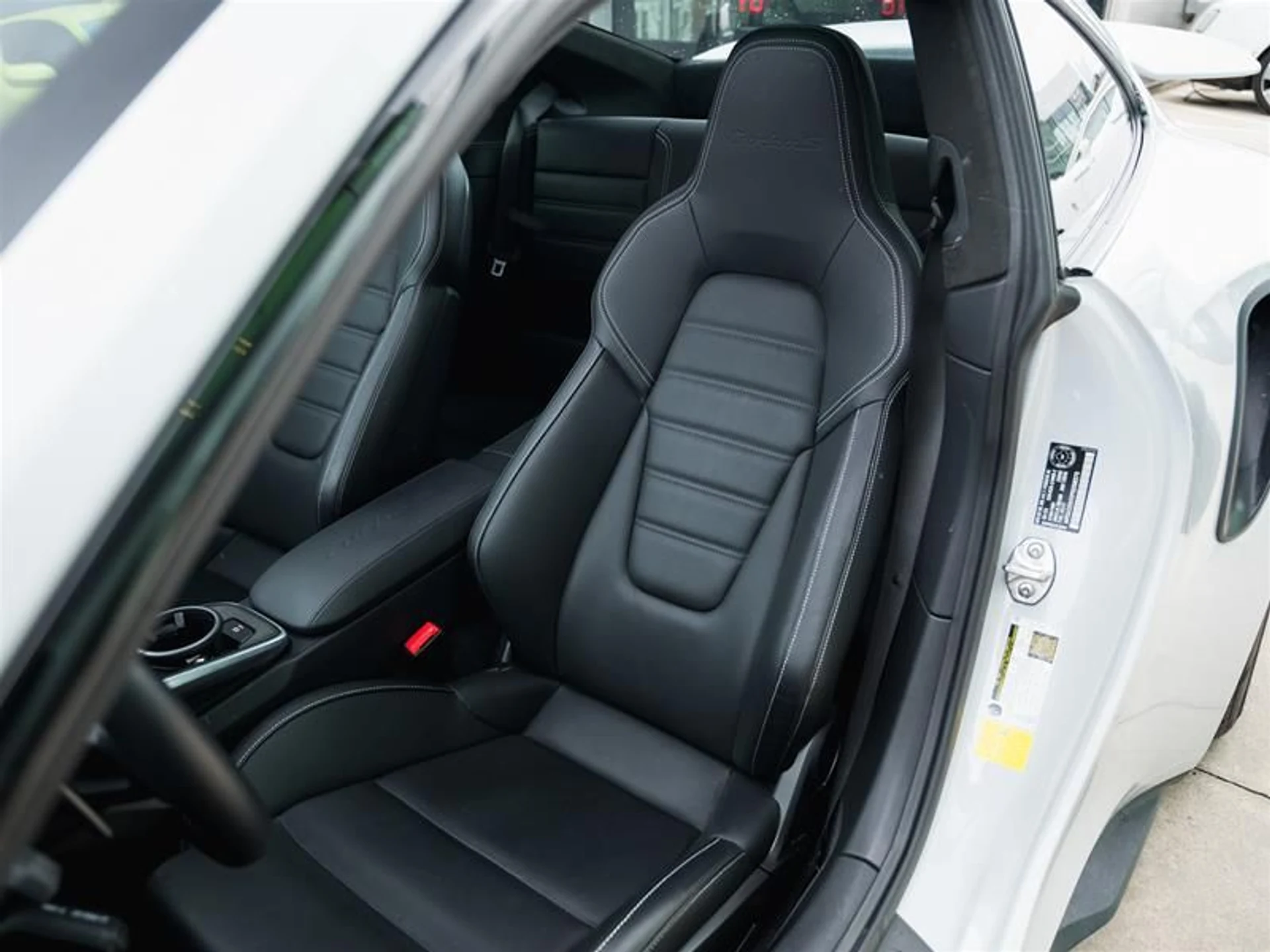 mph009_403937057_0uzqtdmq_9ba17943ab