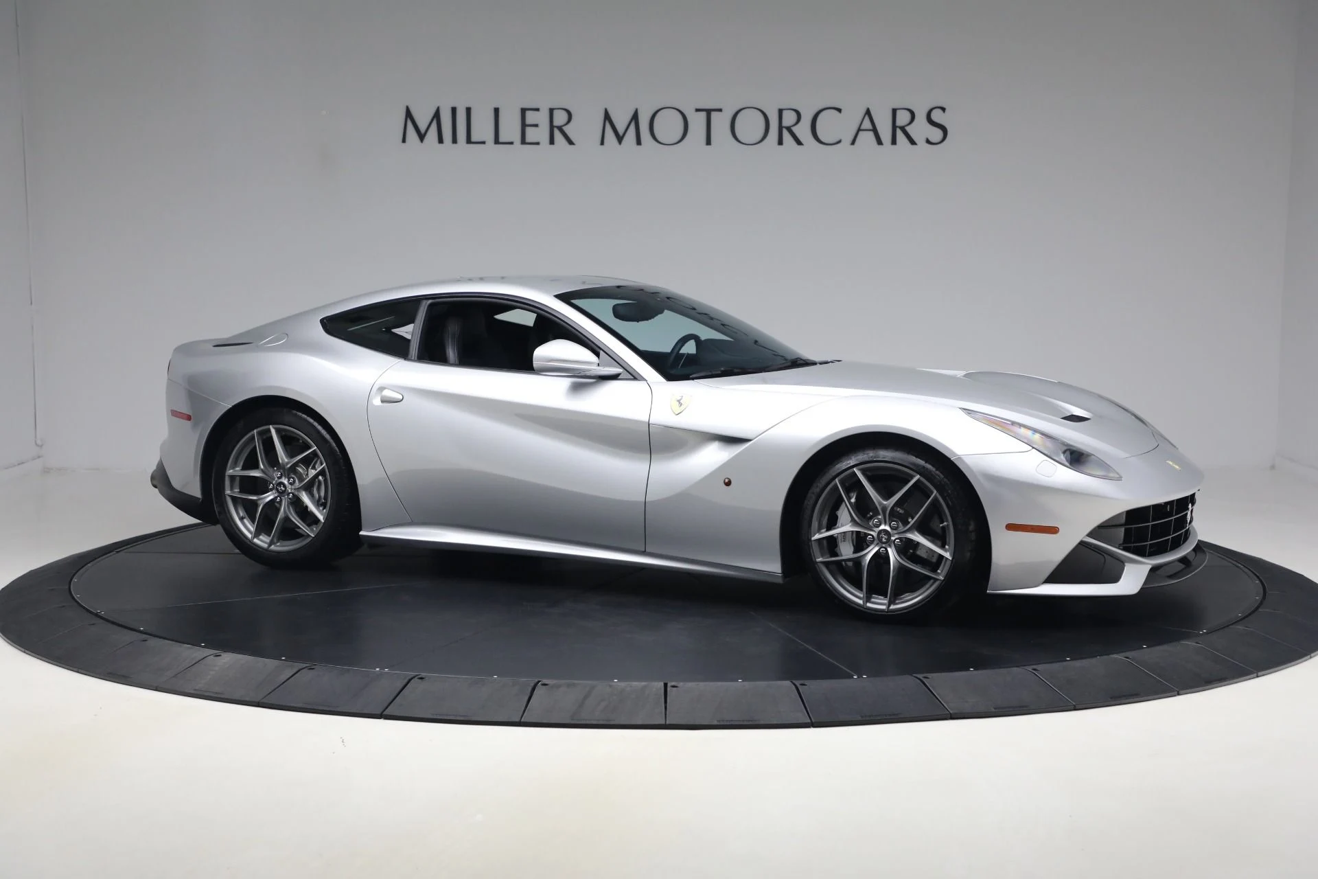 mph009_4042634862_Used_2014_Ferrari_F12berlinetta_1789580731_c5cd17b40f