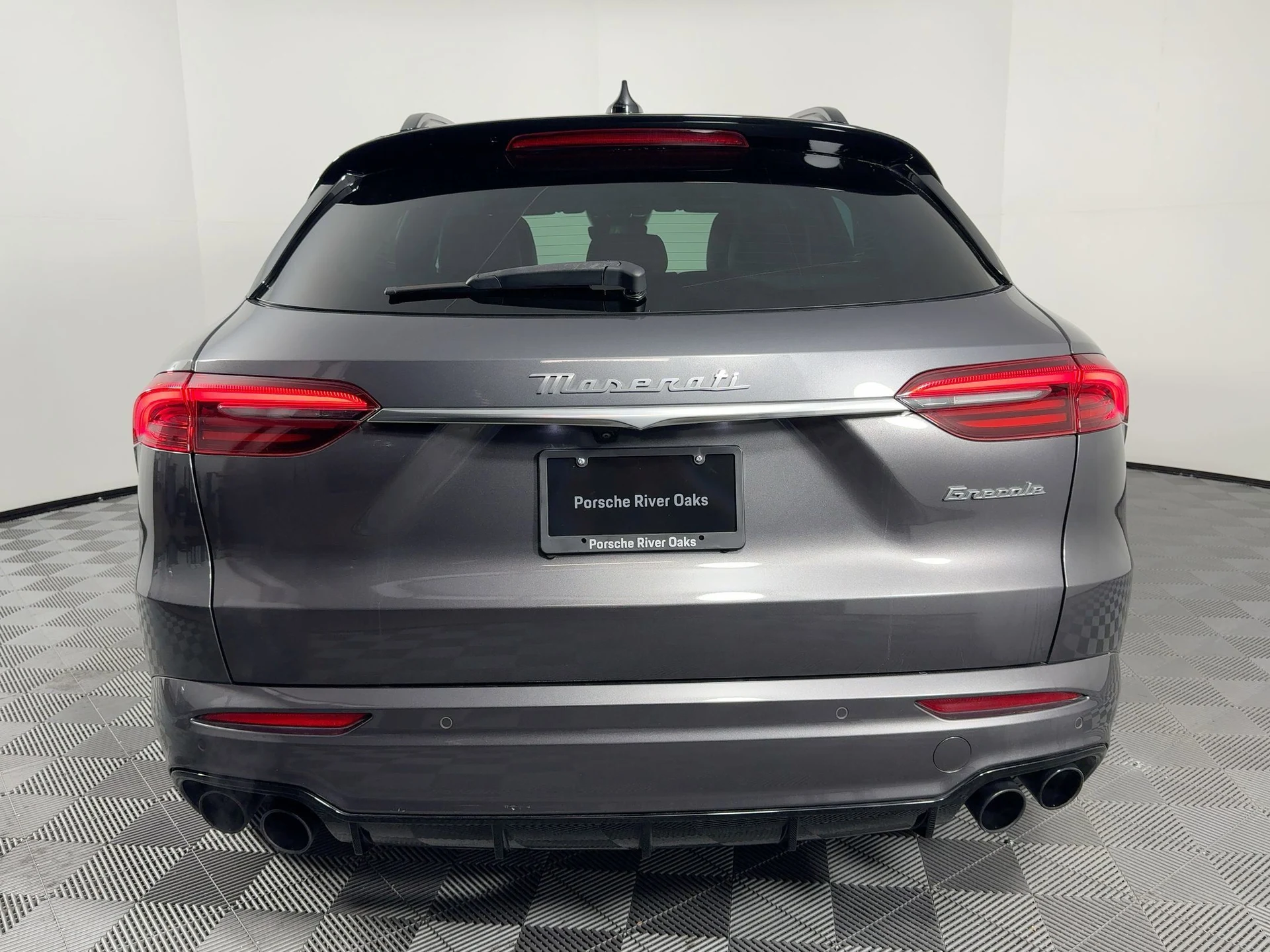 mph009_4049526886_bb0dfbff8f539f4ec82cf058509b7430x_8348769a08