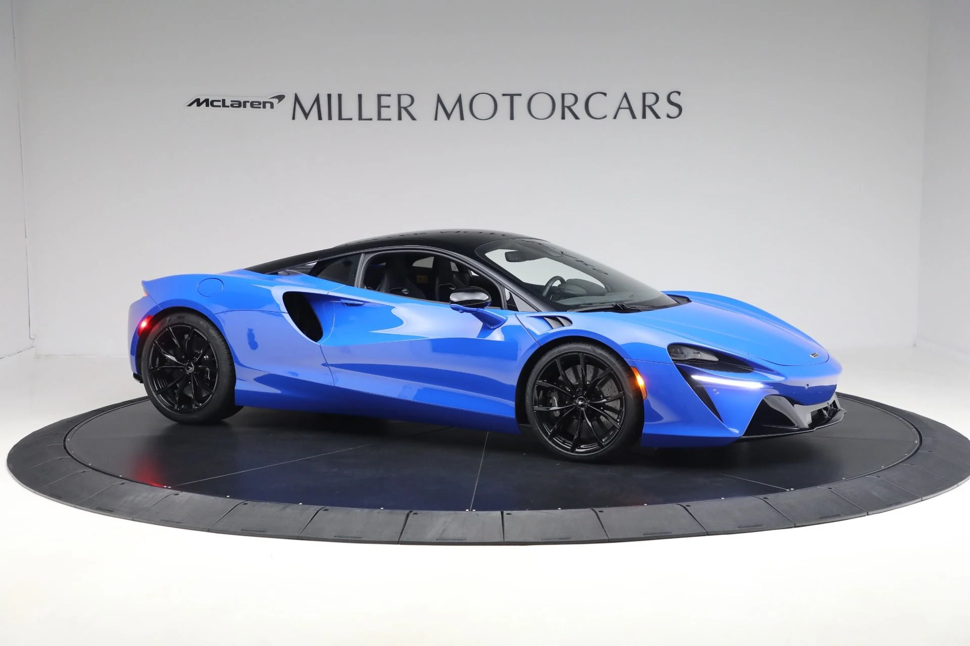 mph009_4051206189_Used_2023_Mc_Laren_Artura_Performance_0165ca68df