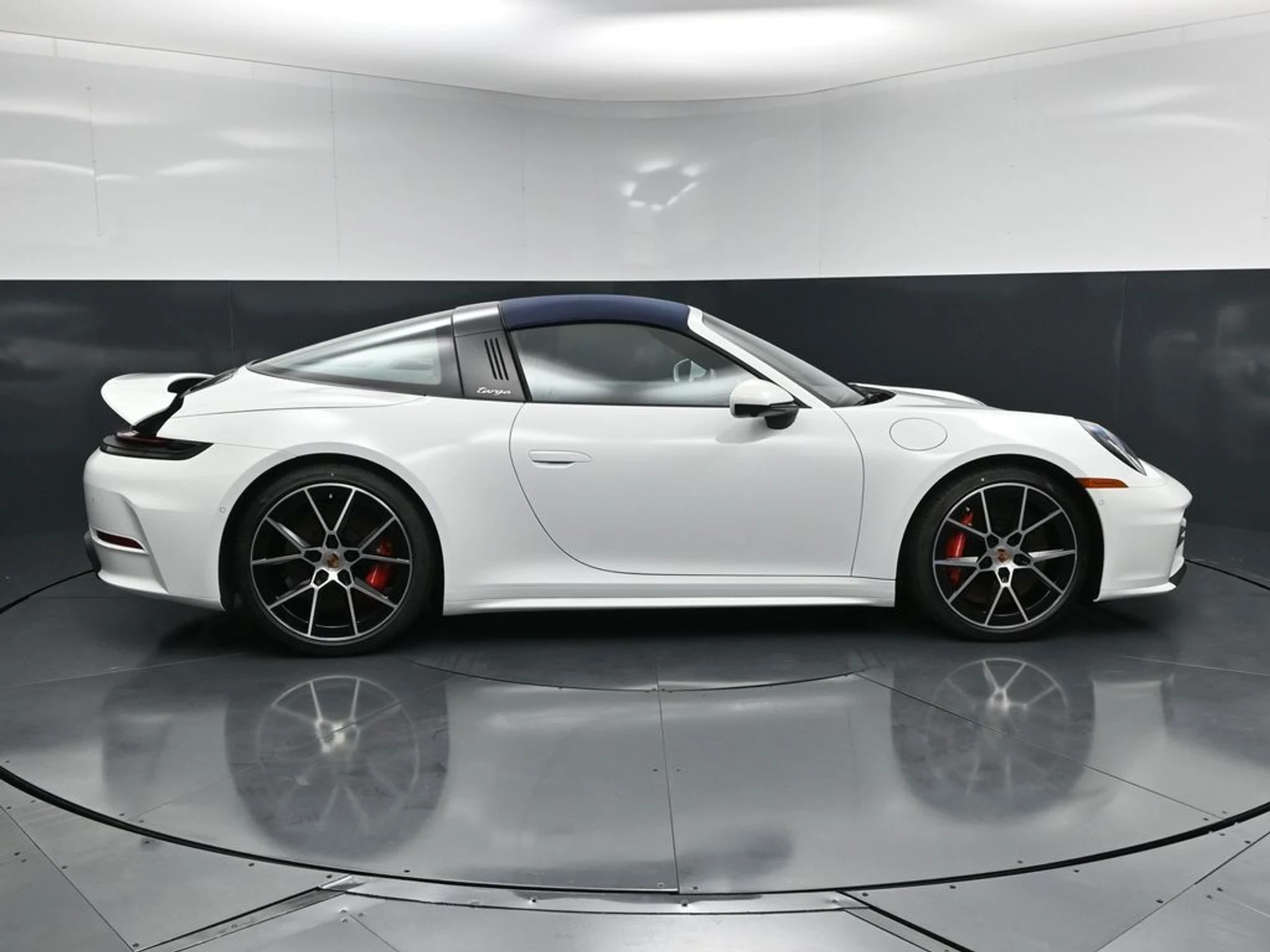 mph009_4053687059_33bc6357649ea0bbaf7b442400f89a17x_335a5c8310