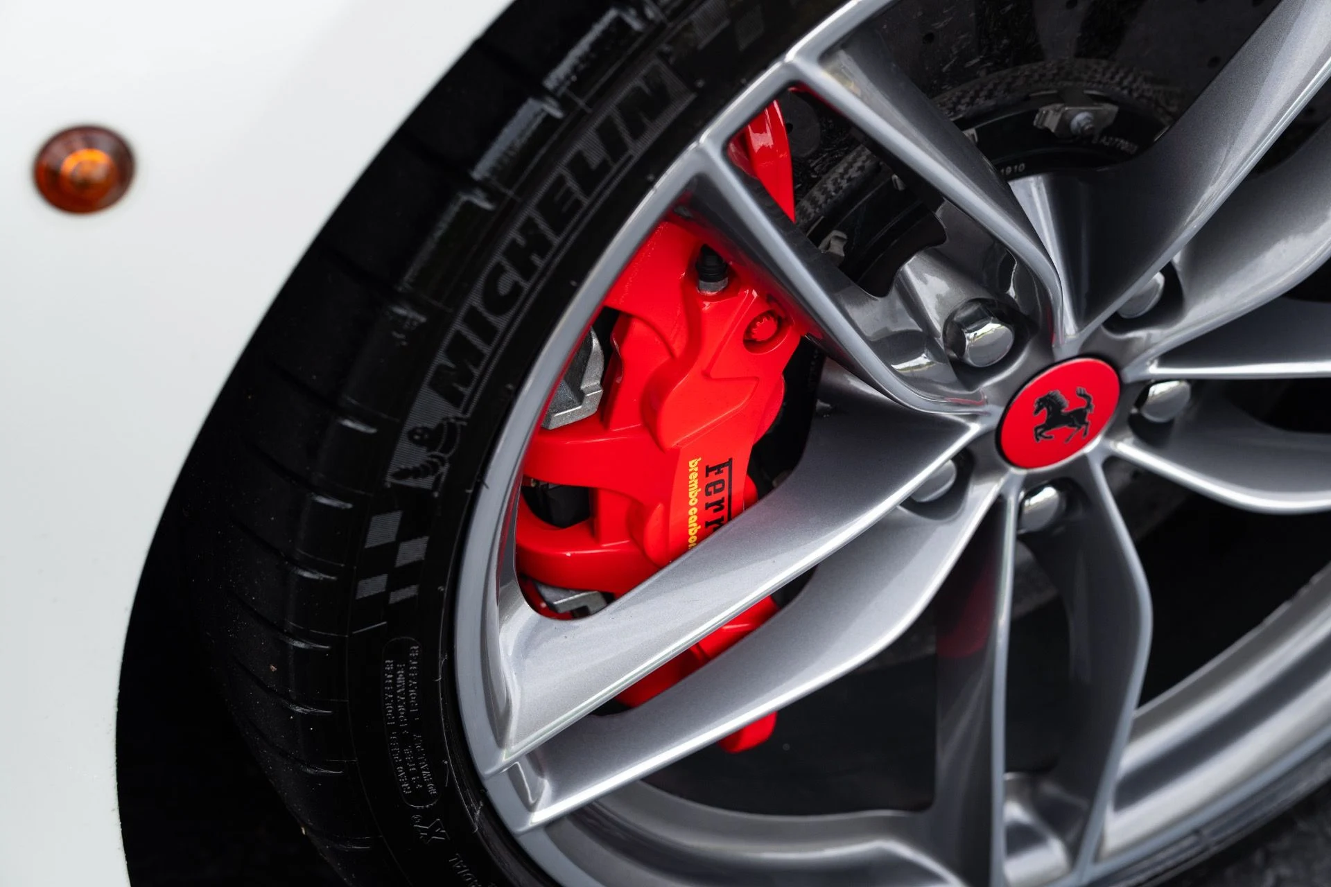 mph009_4060117879_Used_2018_Ferrari_488_Spider_1779900992_8b742ad842