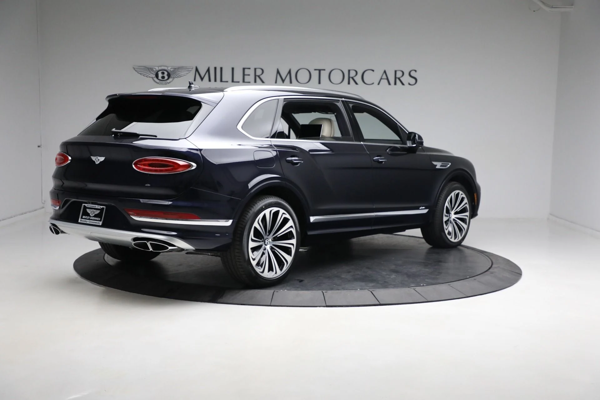 mph009_4067533497_Used_2023_Bentley_Bentayga_EWB_Azure_798647f7c4