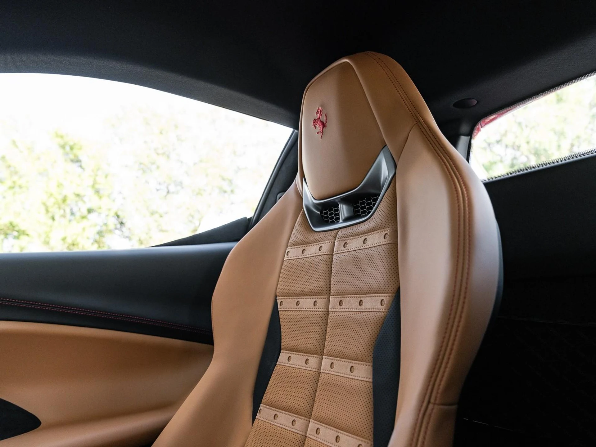 mph009_4093850889_Used_2023_Ferrari_296_GTB_Coupe_1761253631_fe712b2202