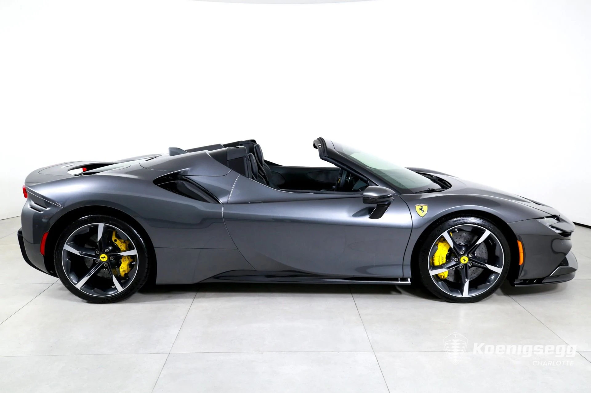 mph009_4098276882_Used_2022_Ferrari_SF_90_Spider_1775660479_e5536d5d76