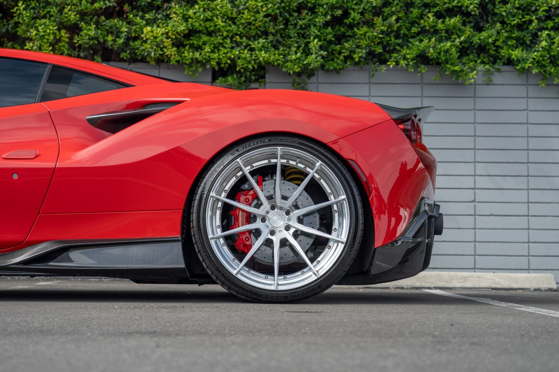 mph009_4102267453_Used_2020_Ferrari_F8_Tributo_1759967569_cc2ee14266