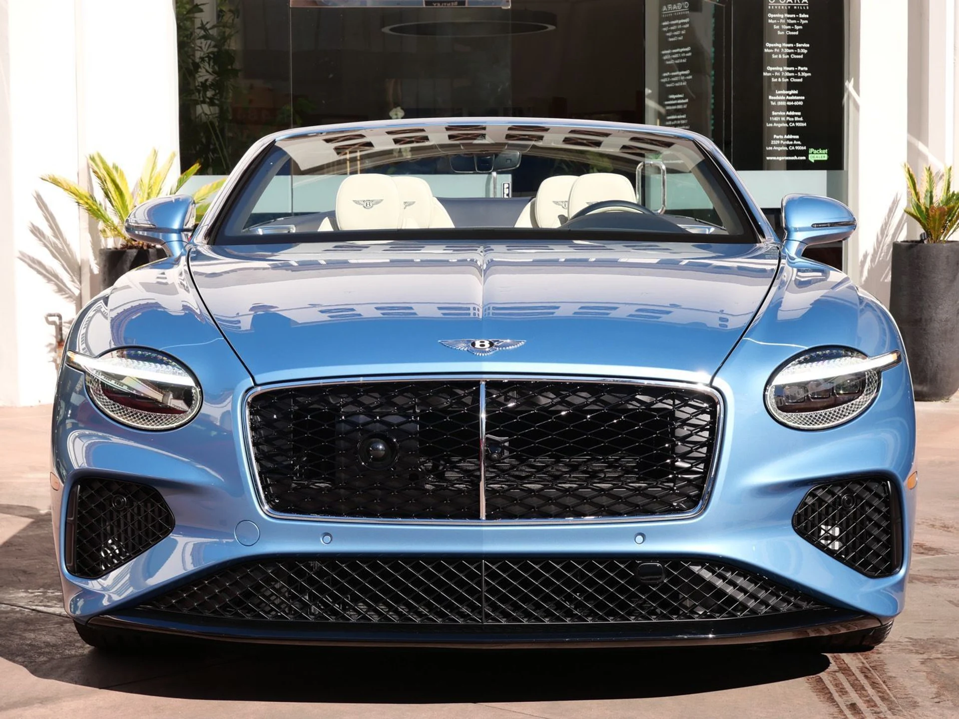 mph009_4108603696_9e93e85730c7475dbb6a48d3136f6edax_65cfc7d6bf