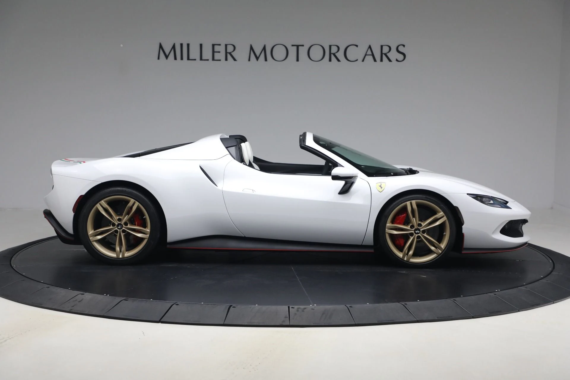 mph009_4111725815_Used_2025_Ferrari_296_GTS_1774108036_bd4855dee6