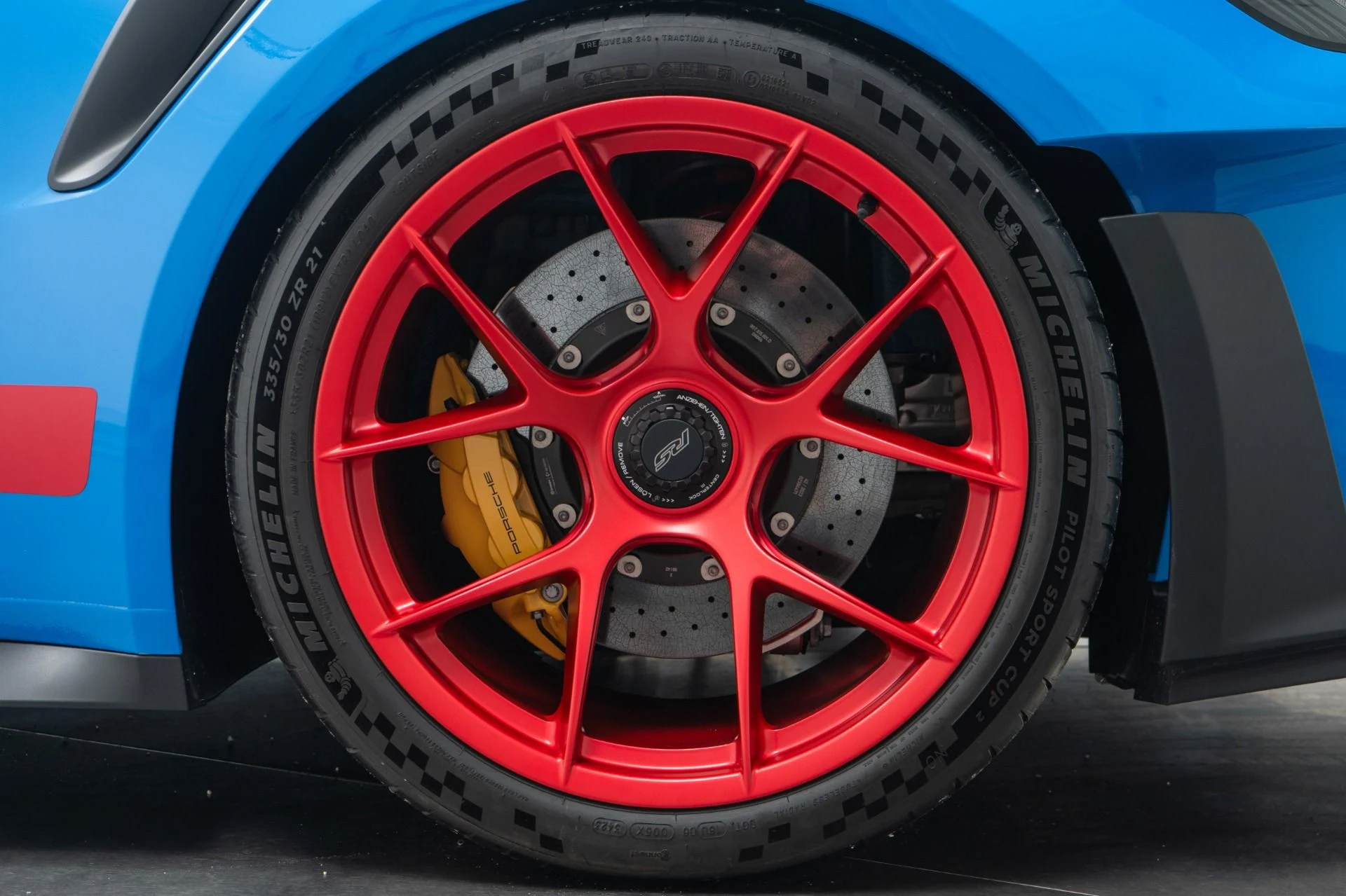 mph009_4115831835_Used_2024_Porsche_911_GT_3_RS_GT_3_RS_1755547454_16c31046ef