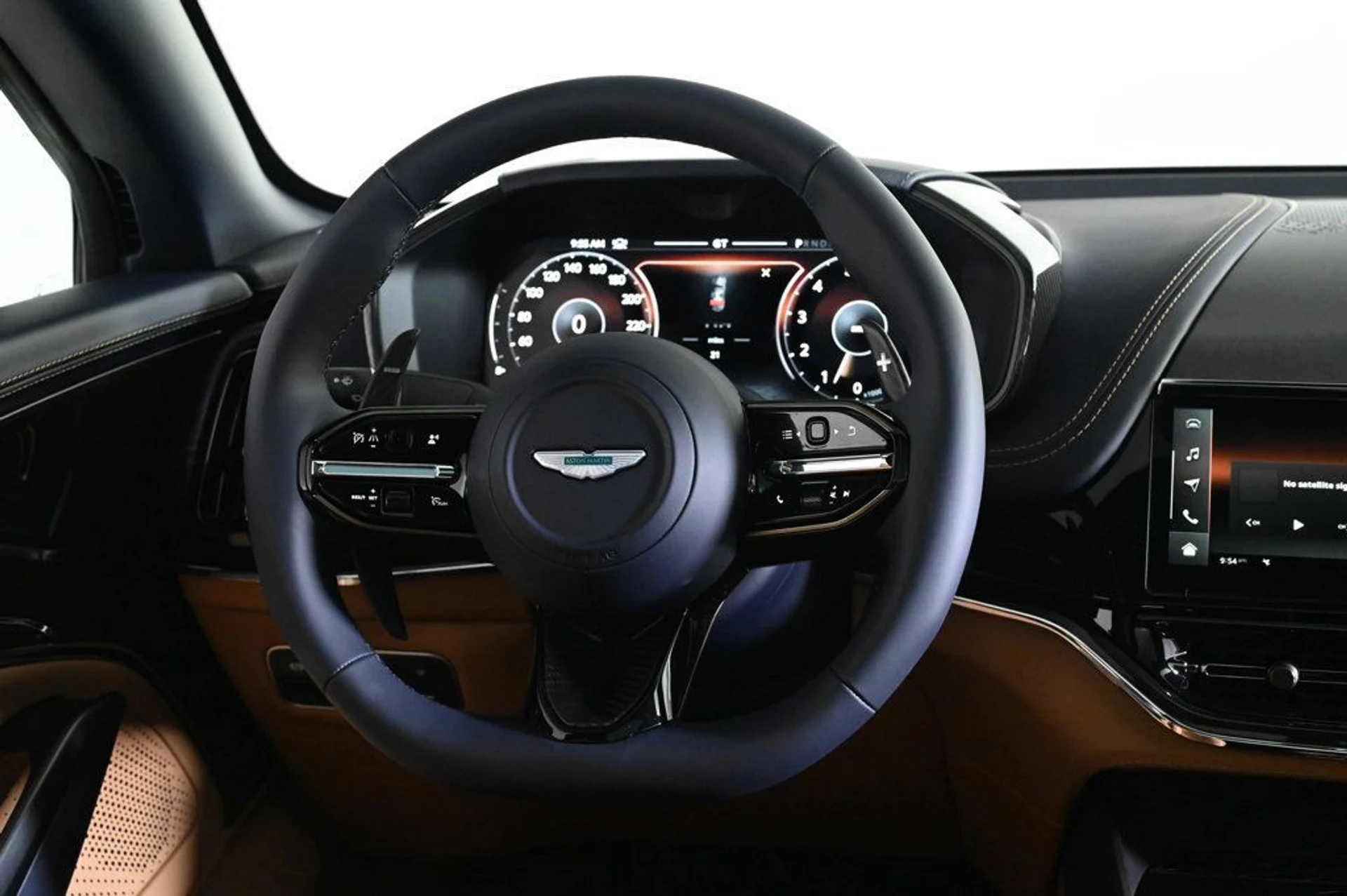 mph009_4117807562_new_2026_aston_martin_dbx_707awd_11350_22964194_10_1024_94d12c28e6