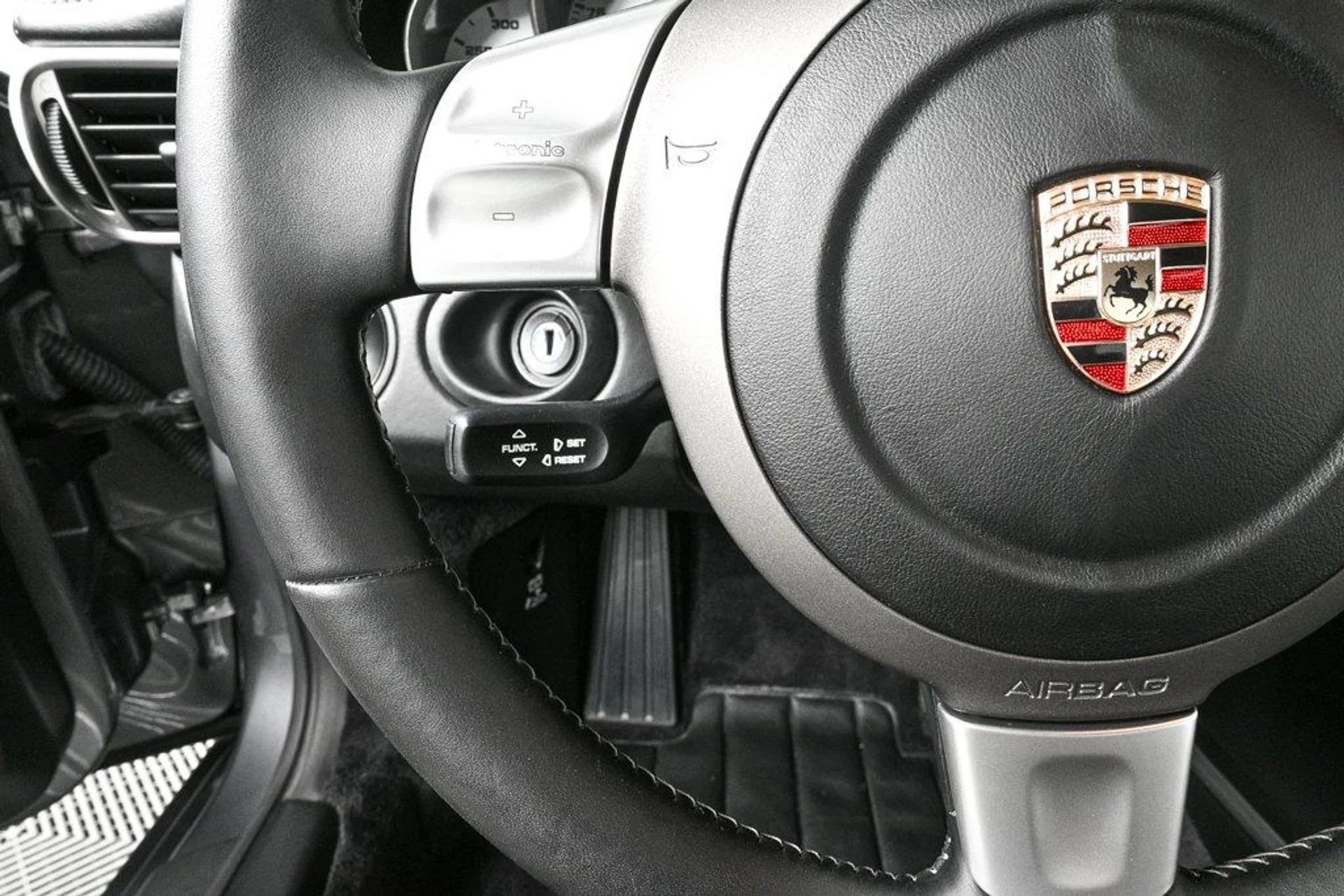 mph009_412080289_a7975c6c3482f042dc6af84c997c2dd7_631072af0b