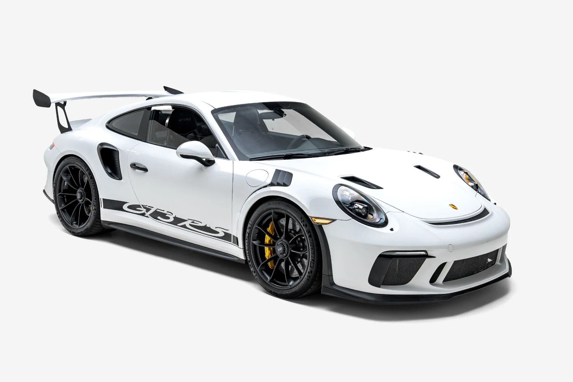 mph009_4121213055_Used_2019_Porsche_911_GT_3_RS_1787346271_5c04a7112c