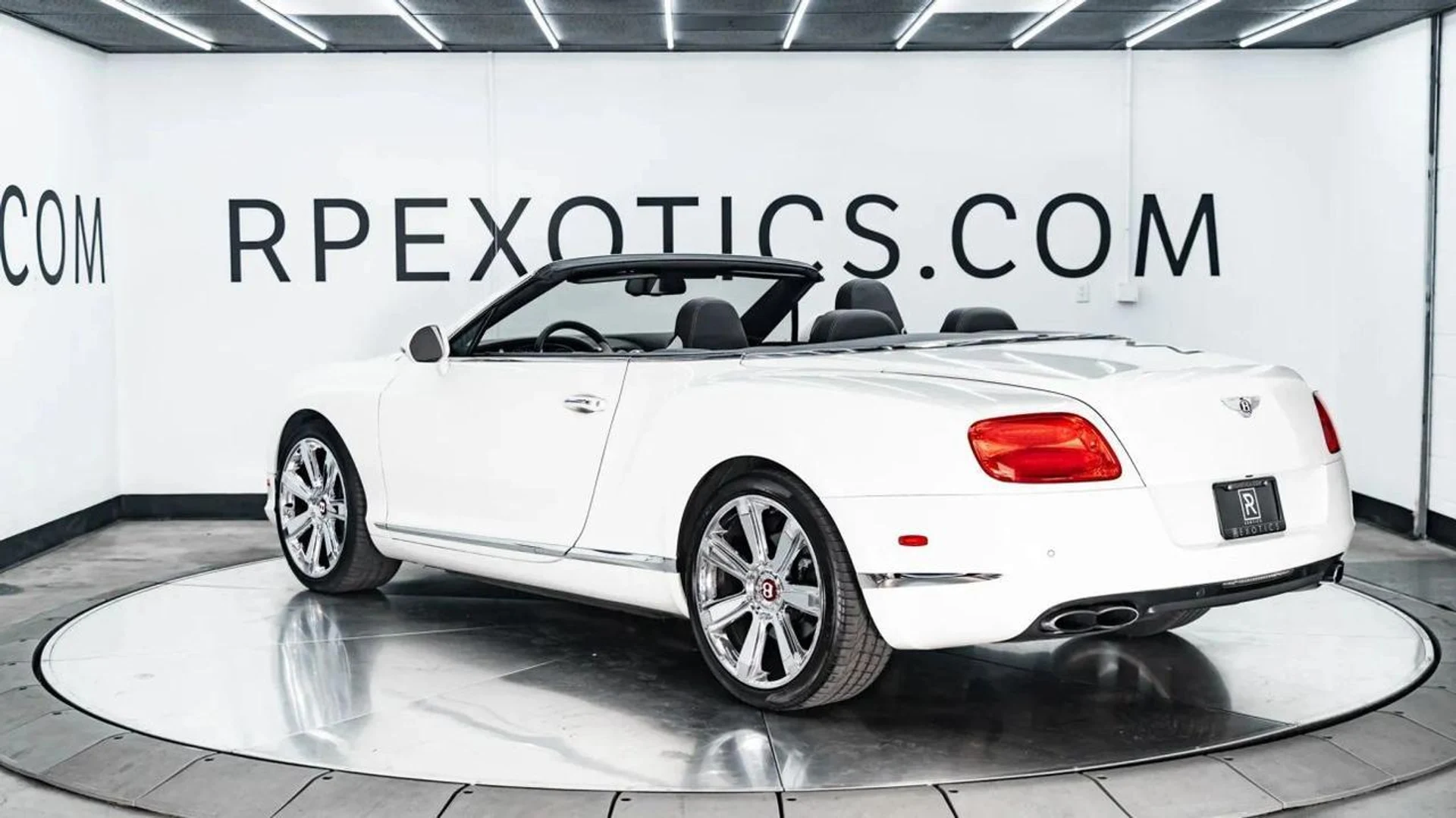 mph009_412332758_efb35a92a7318502f5b279e65439a6a3_efc363d8dc